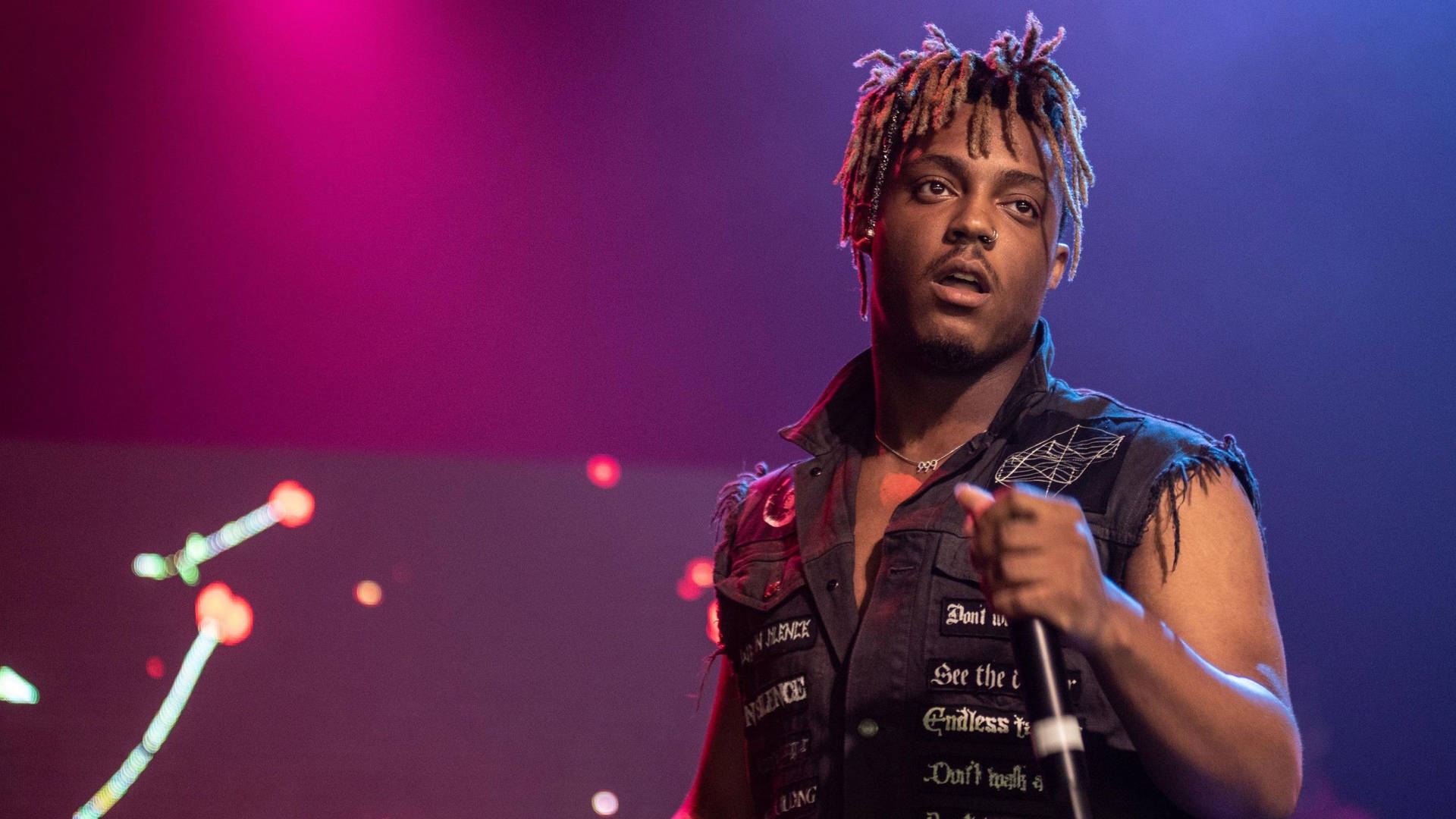 Juice Wrld takes the stage Wallpaper