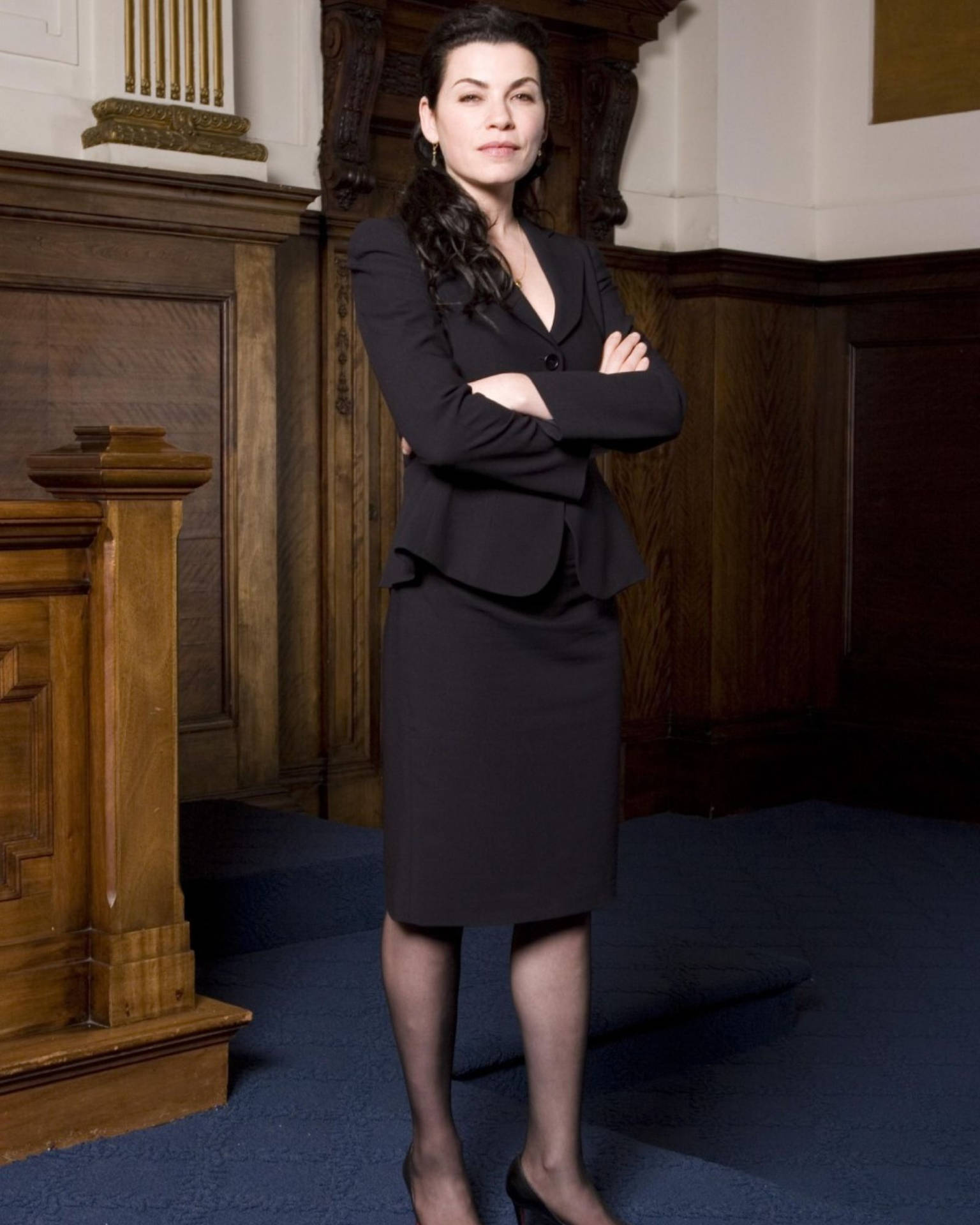 Julianna Margulies In Canterbury's Law 2008 Wallpaper