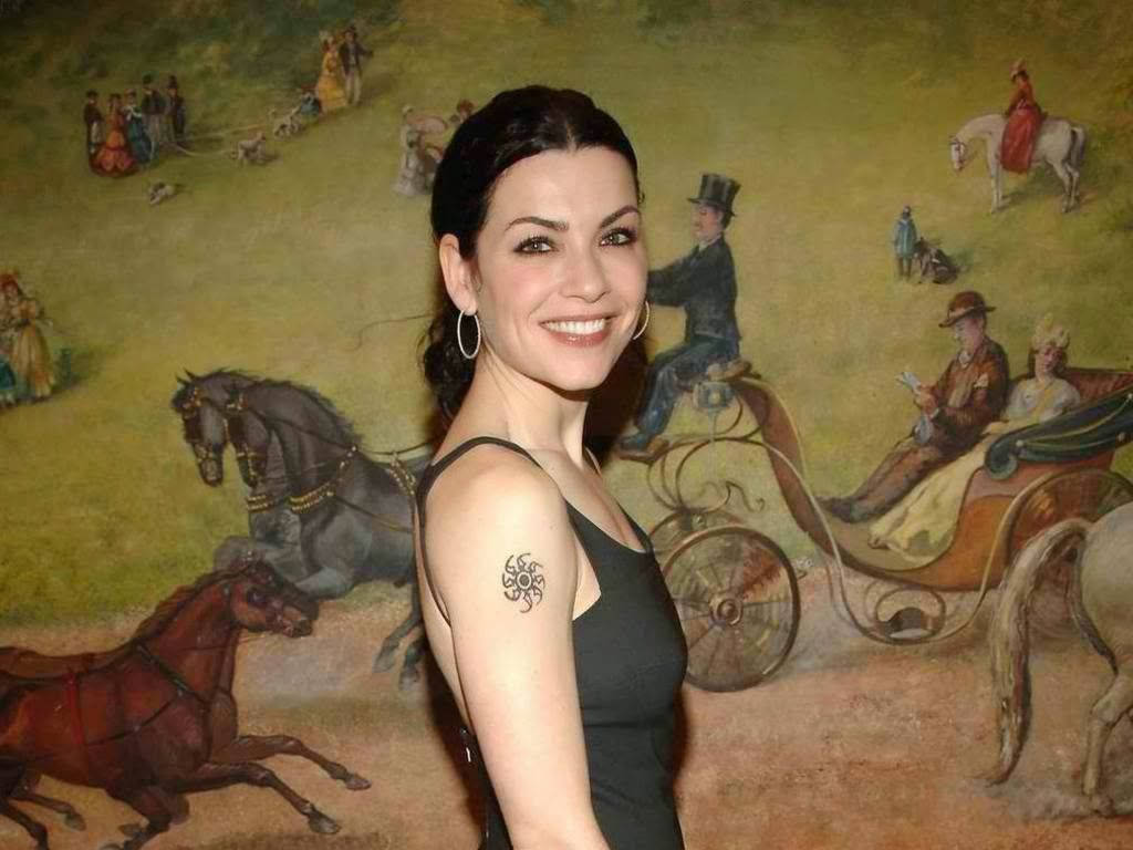 Julianna Margulies' tatovering på hendes skulder er blevet et øjeblikkeligt symbol på finesser. Wallpaper