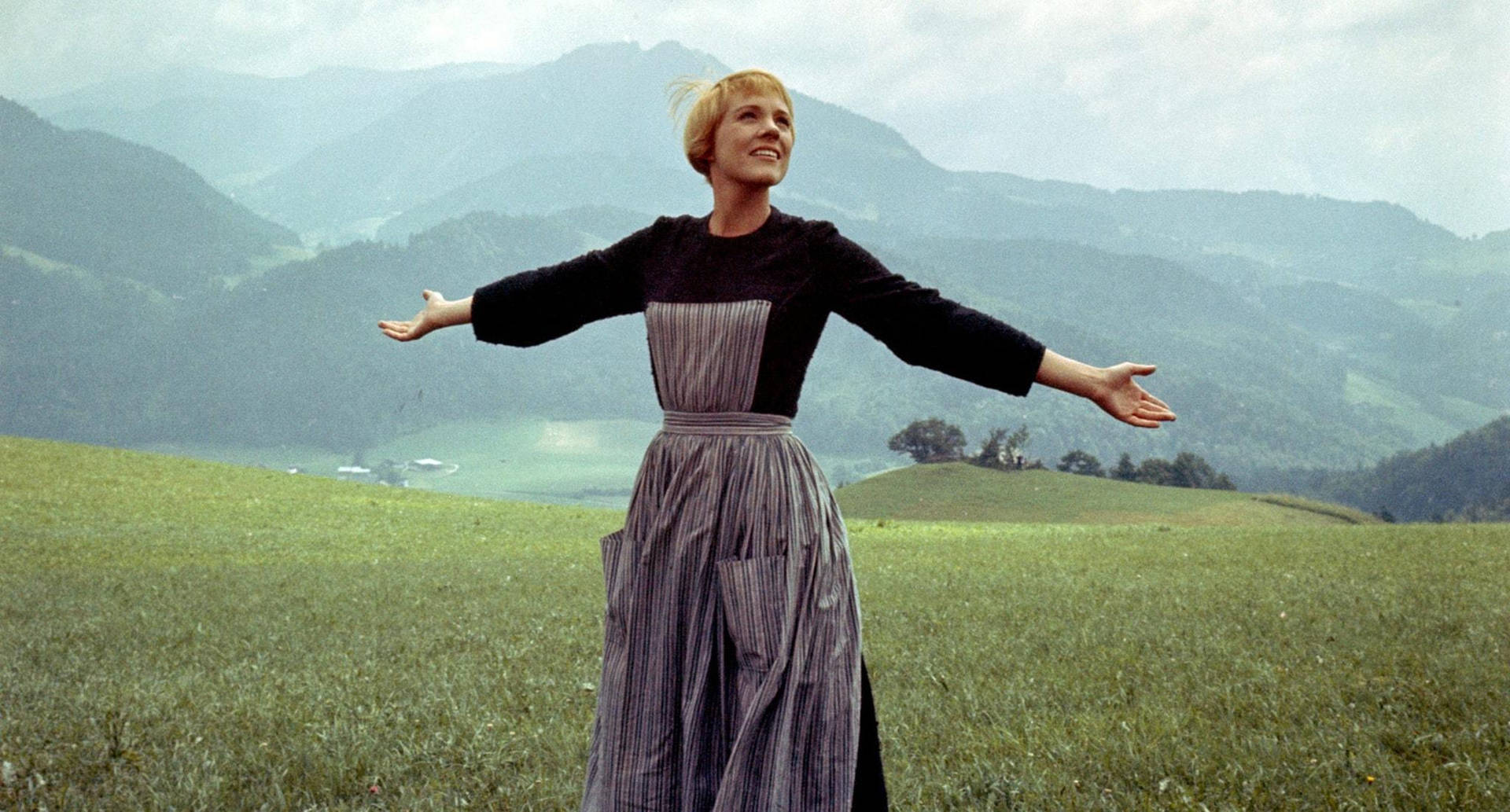 Julie Andrews On The Mountain Wallpaper