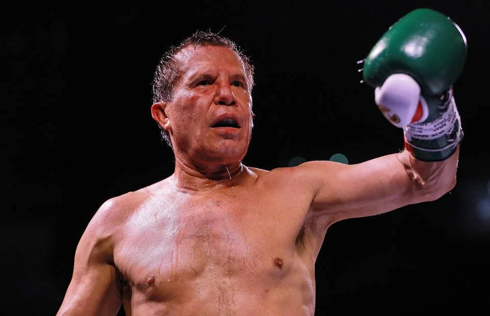 Juliocésar Chávez Regresa Al Boxeo Fondo de pantalla