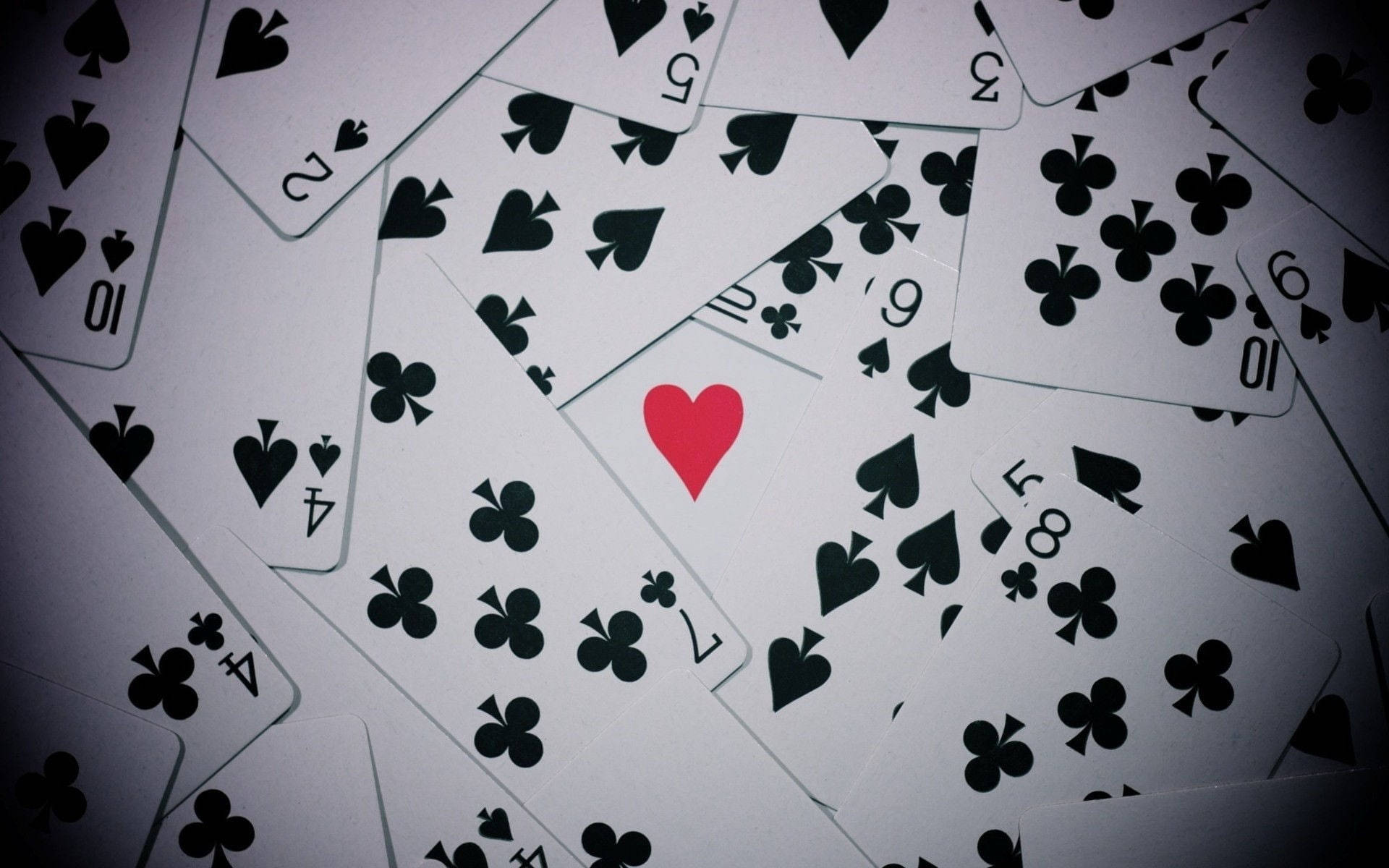 Jumbled Heart Playing Cards Wallpaper