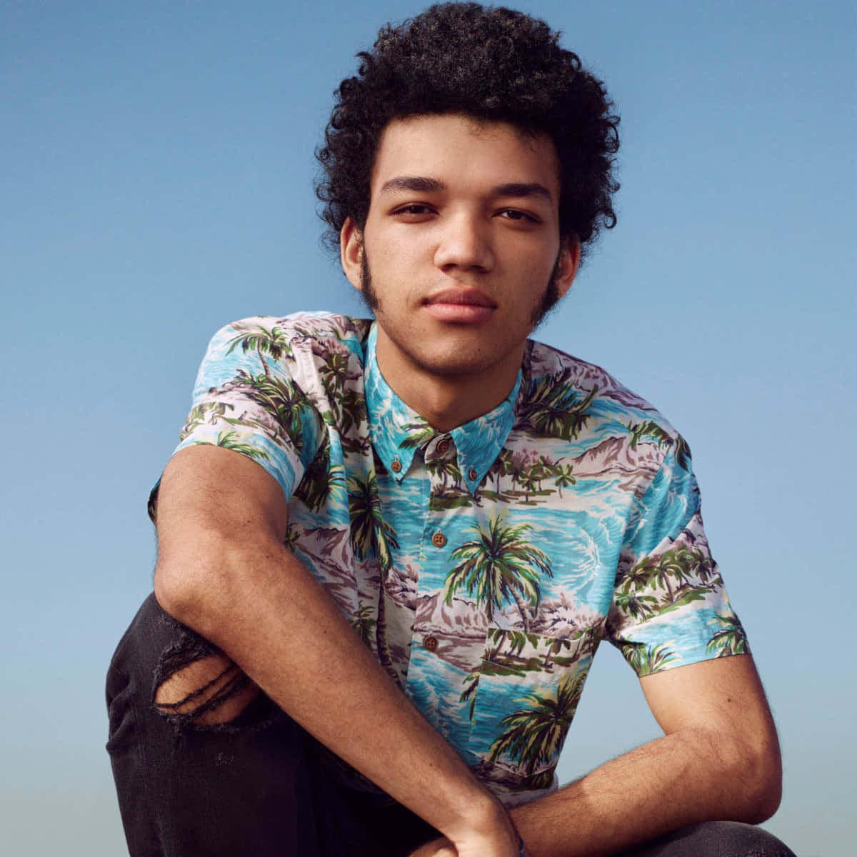 Justice Smith, Prominent Hollywood Actor Wallpaper