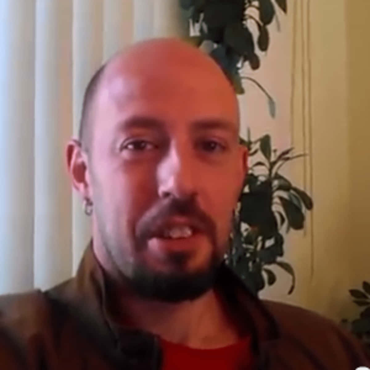 Justin Credible Close Up Picture Wallpaper