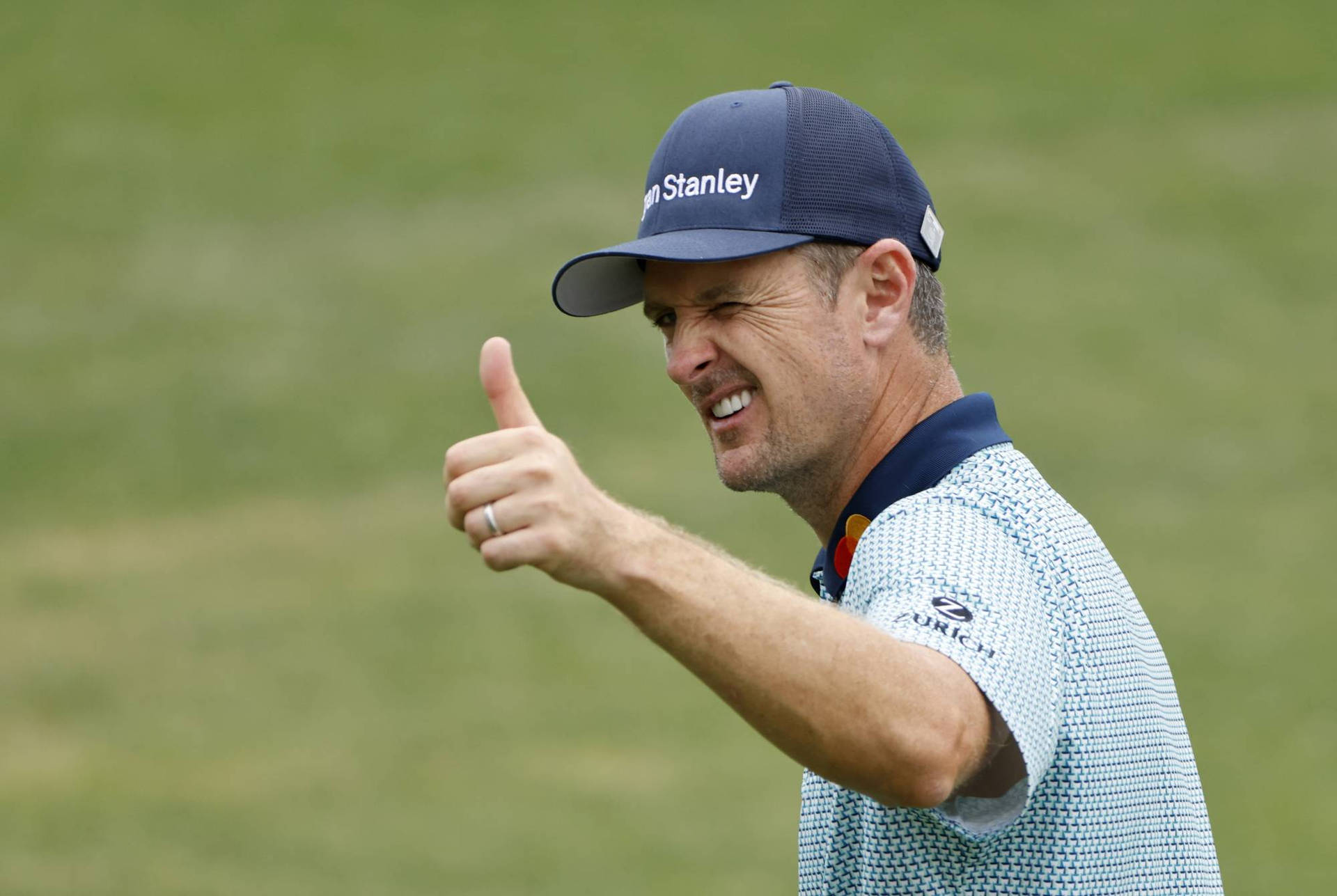Justin Rose Giving A Thumbs Up Wallpaper