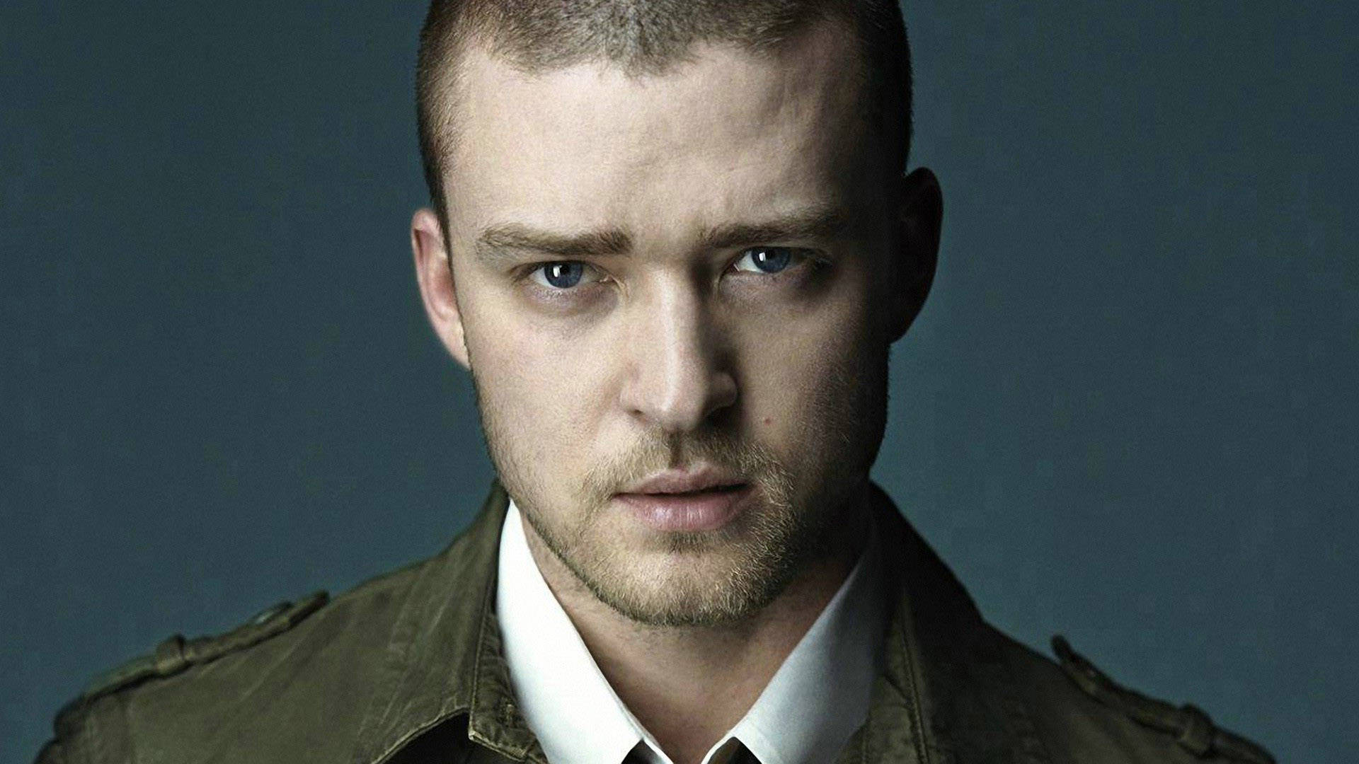 Justin Timberlake With Furrowed Brows Wallpaper