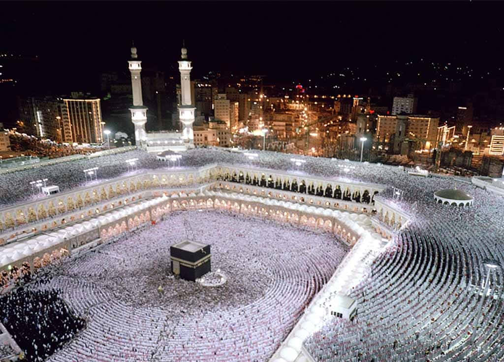 Unavista De La Kaaba De Noche
