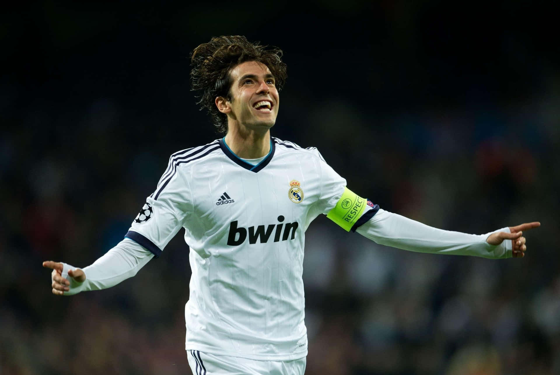 Kaka Celebratingin Real Madrid Kit Wallpaper