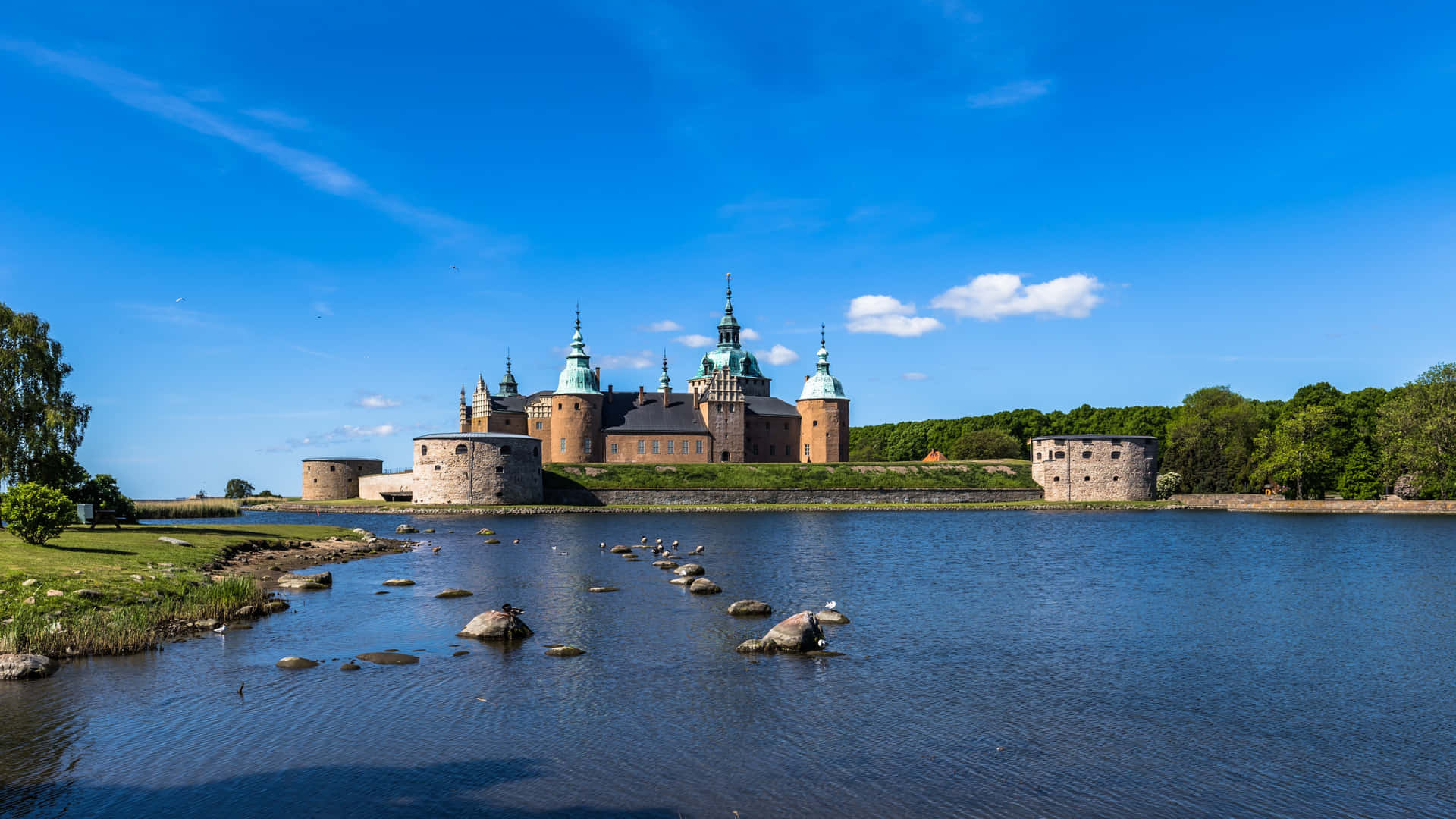 Kalmar Castle Sweden Sunny Day Wallpaper