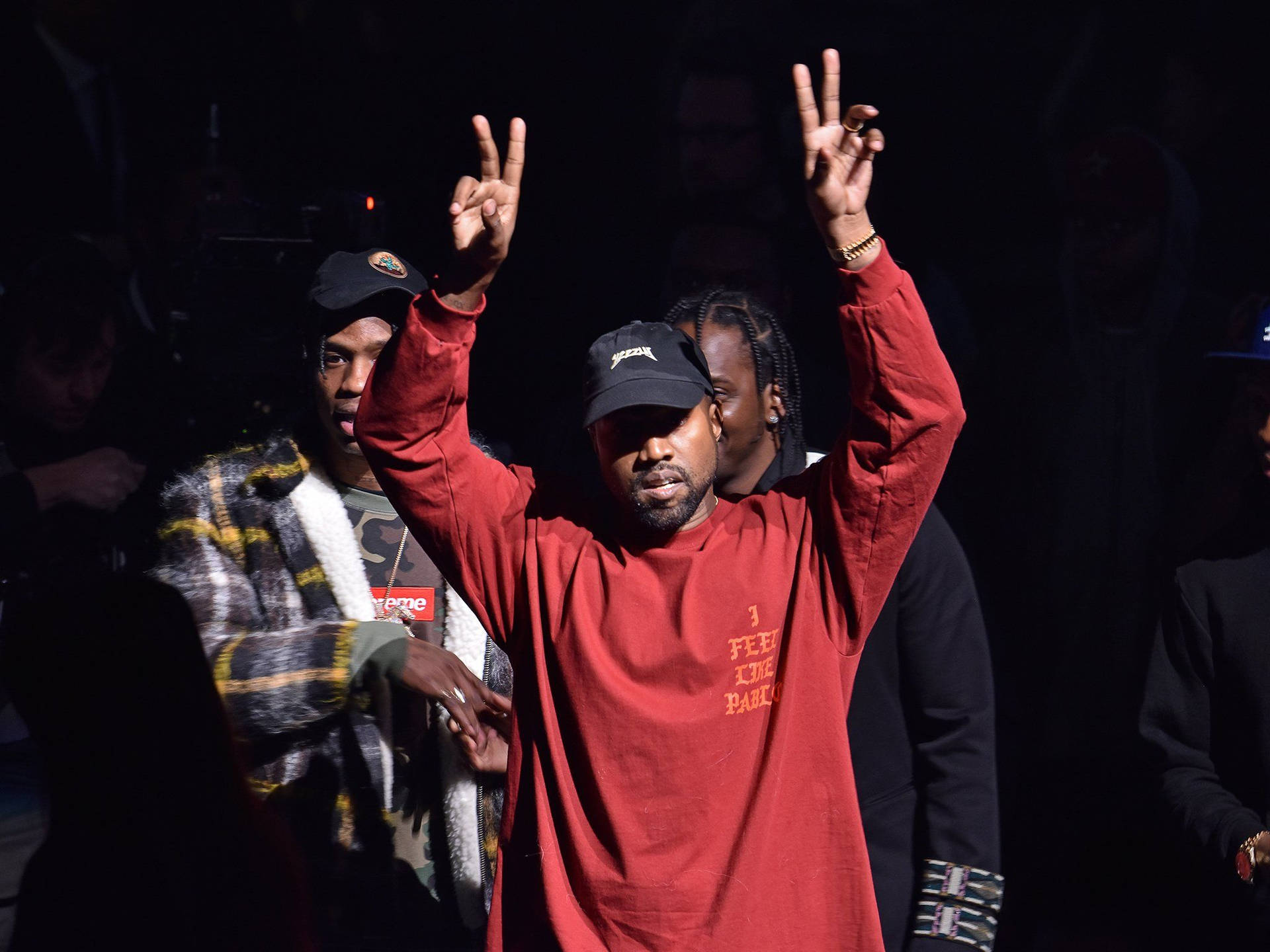 Kanye West Peace Sign Picture