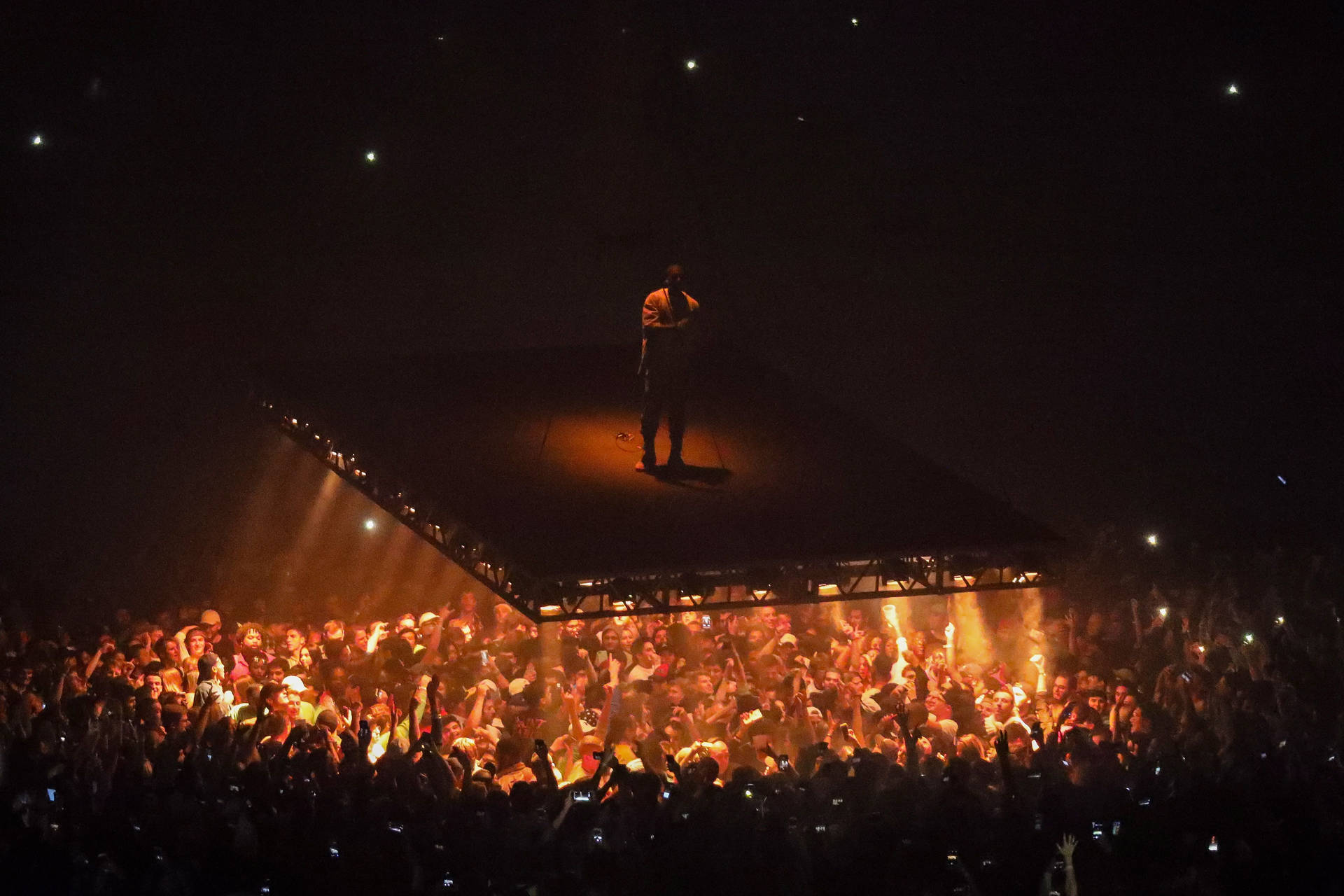 Kanye West Saint Pablo Stage Tilt Background