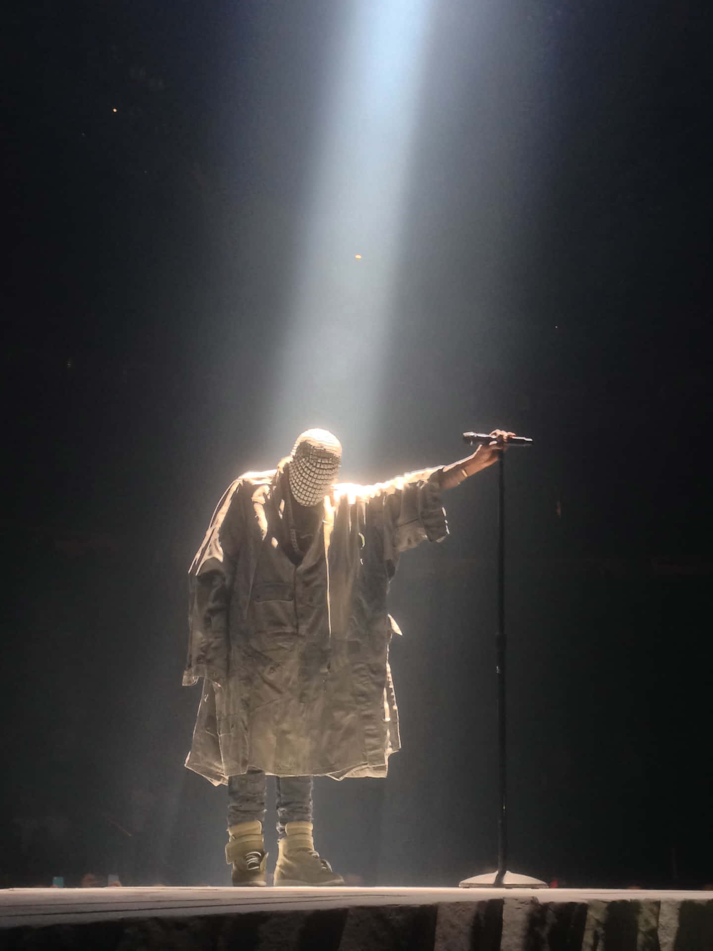 Uöverlegen, kreativ og frisk - Kanye Wests Yeezus Wallpaper