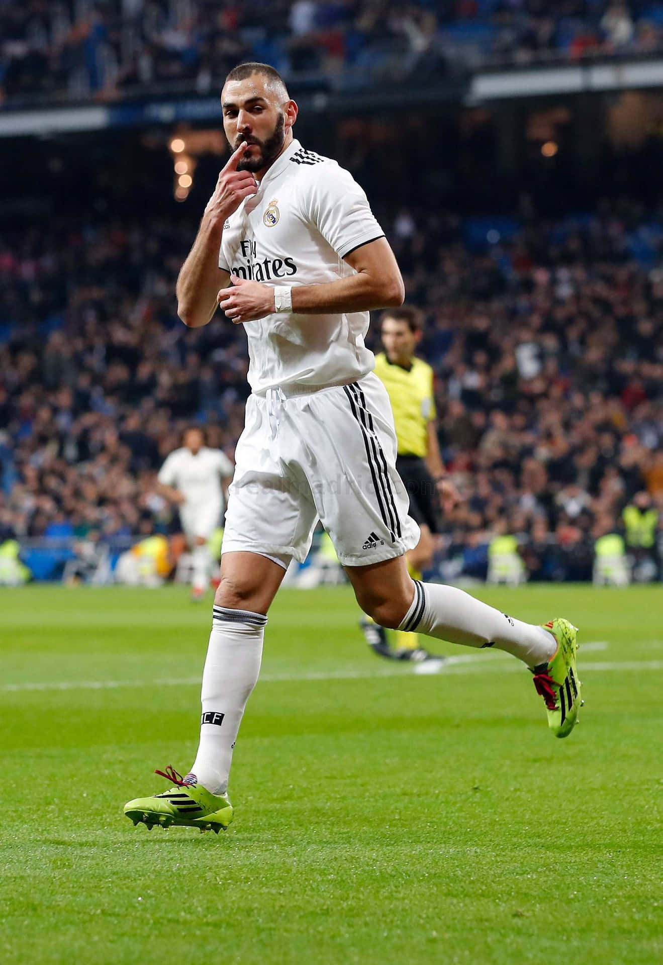 Karim Benzema Celebration Real Madrid Wallpaper