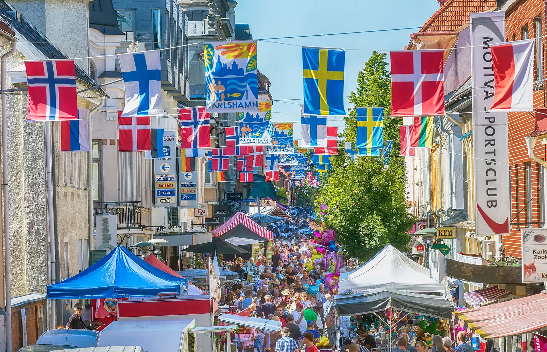 Karlshamn Festival Street Scene Wallpaper