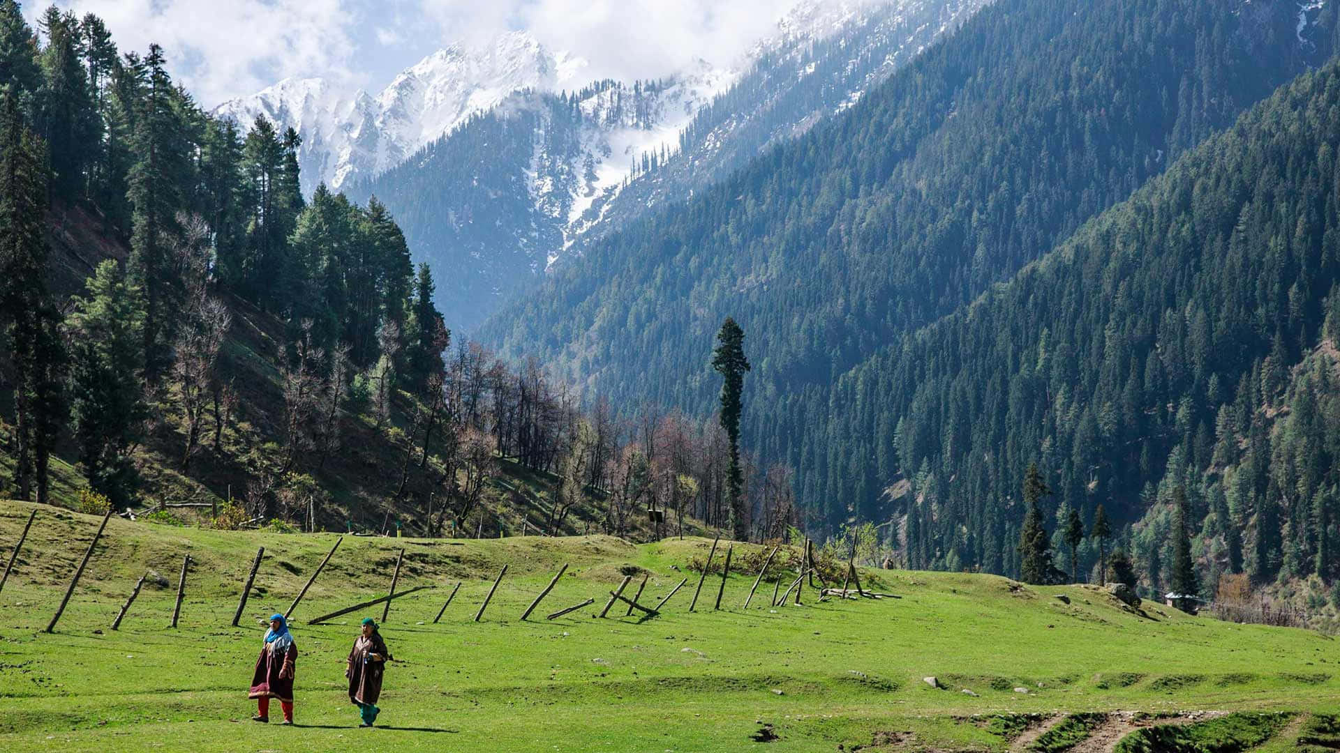 Kashmir_ Valley_ Life_ Snowcapped_ Mountains_ Backdrop.jpg Wallpaper