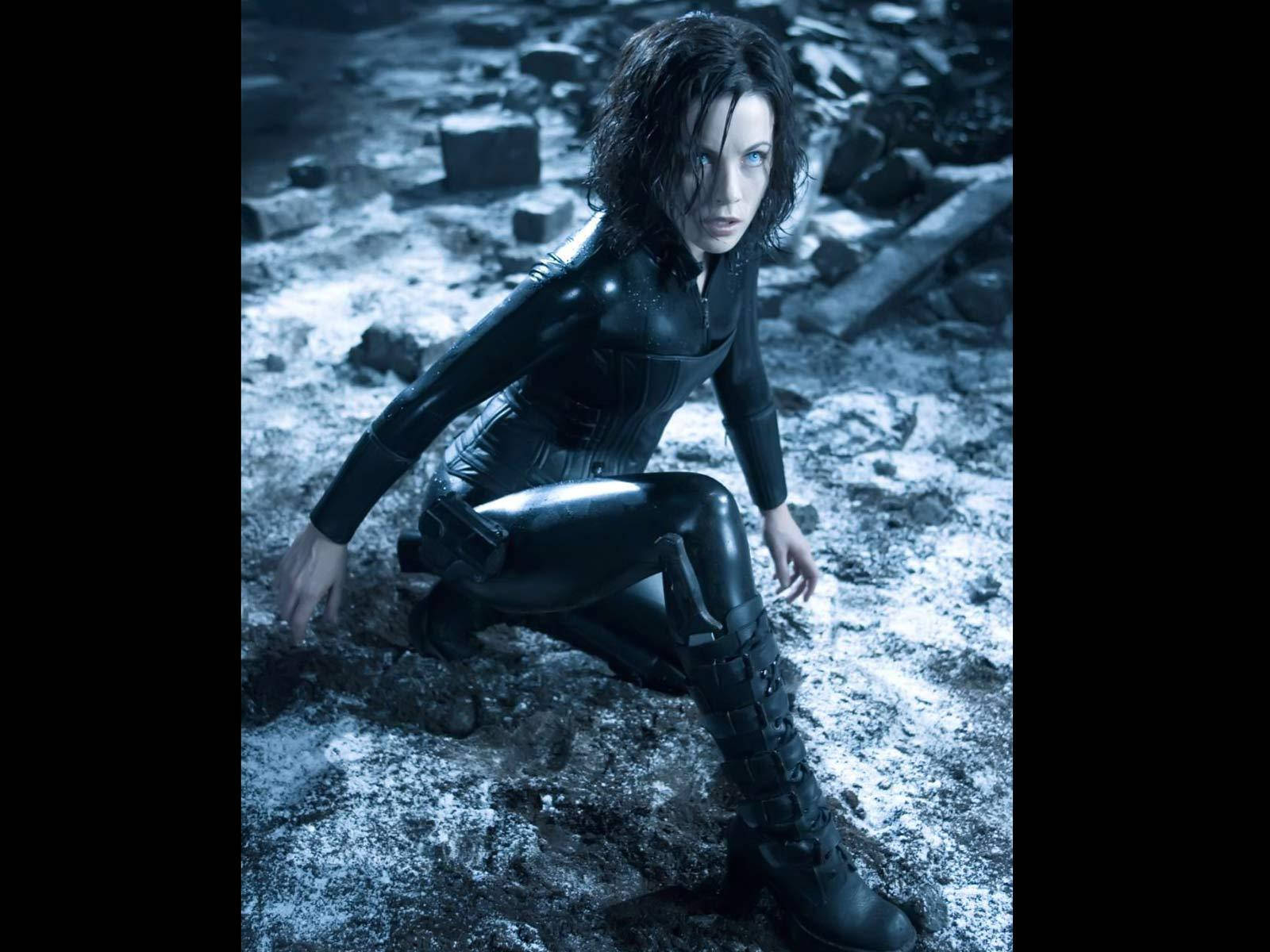 Den kriger vampire Selene spillet af Kate Beckinsale i Underworld-serien. Wallpaper