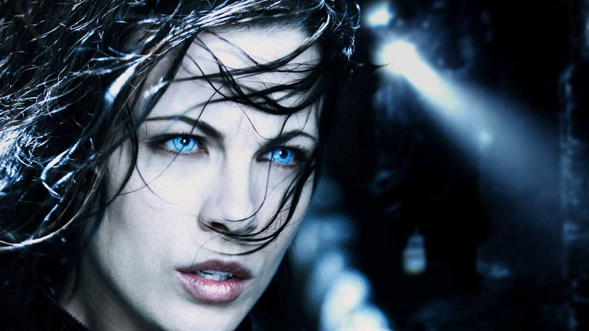 Kate Beckinsale With Blue Eyes