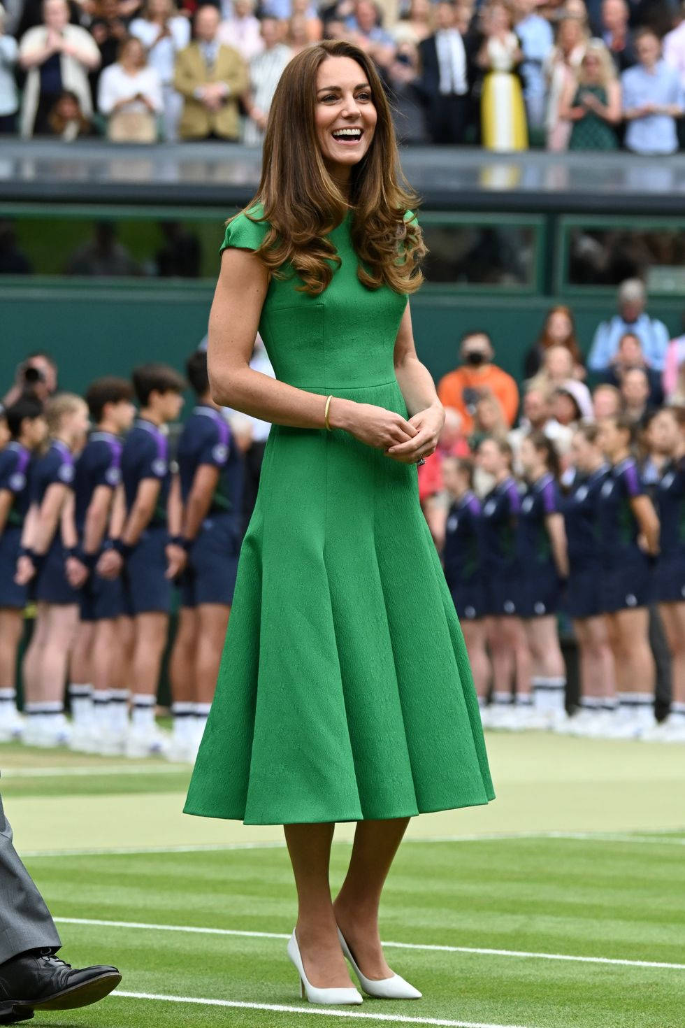 Kate Middleton In Kelly Green Dress Wallpaper
