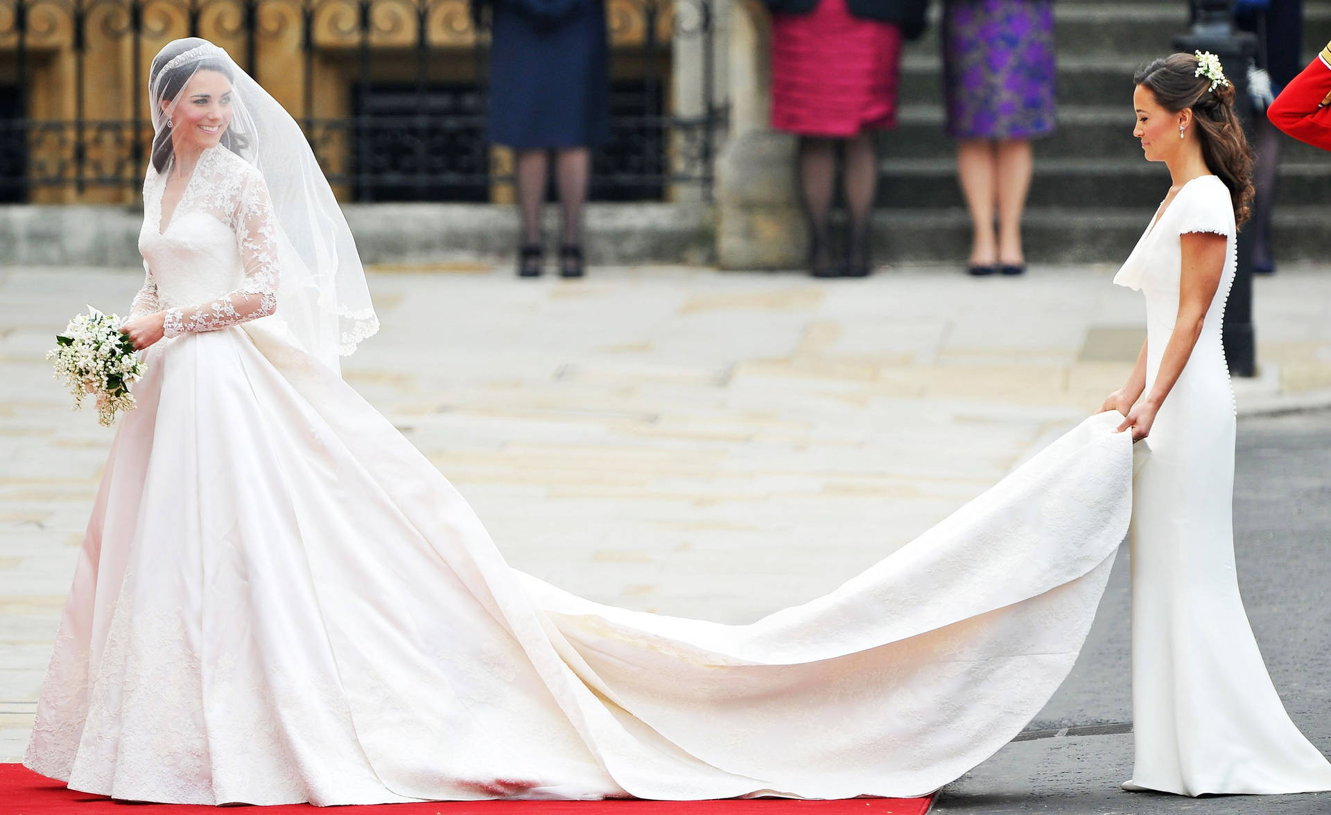 Kate Middleton Royal Wedding Dress Alexander Mcqueen Picture