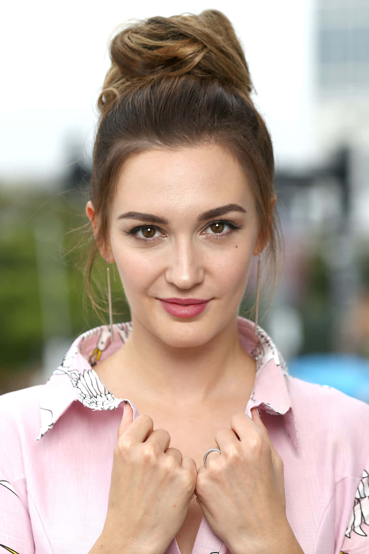 Katherine Barrell Pink Top Bun Hairstyle Wallpaper