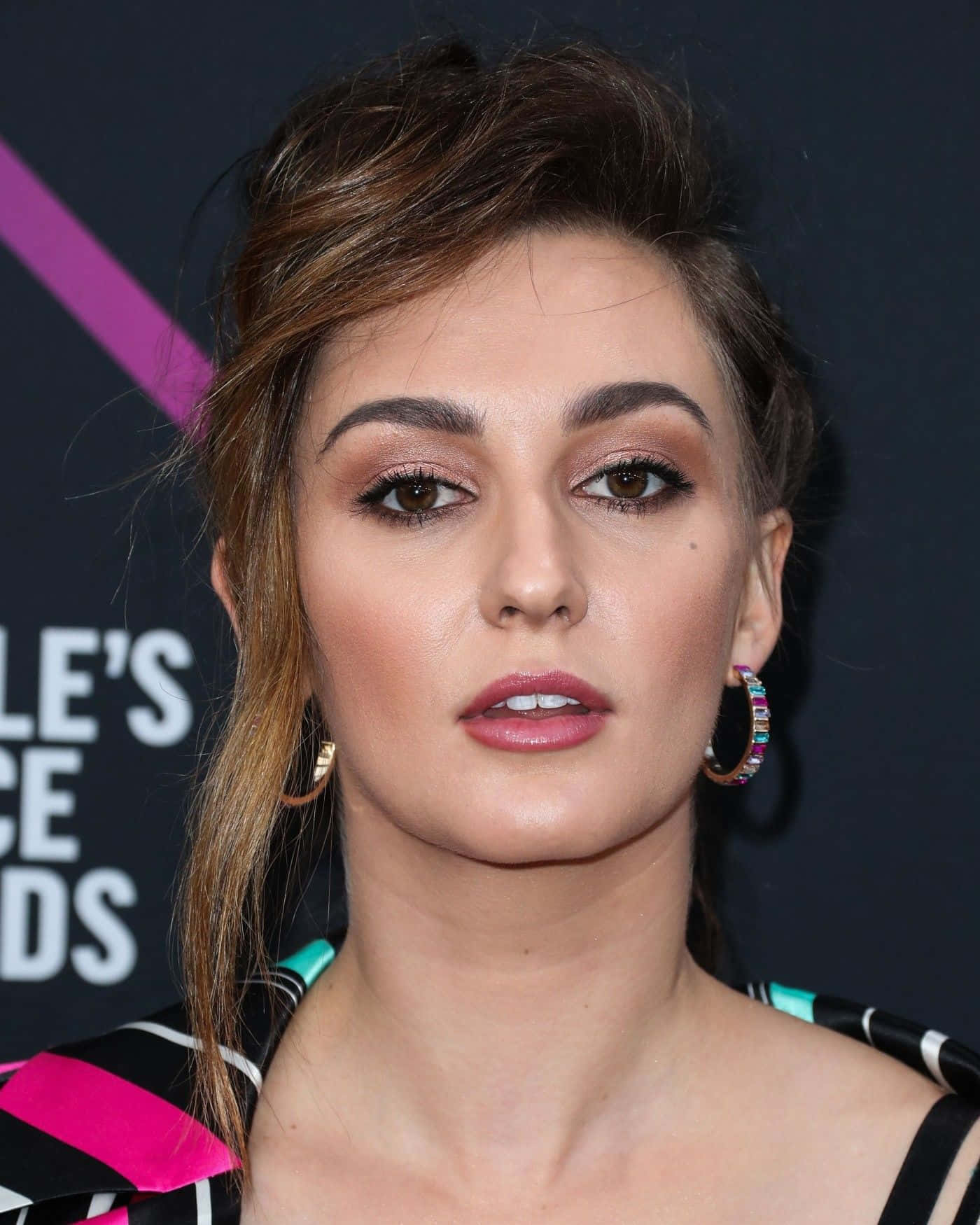 Katherine Barrell Red Carpet Look Wallpaper