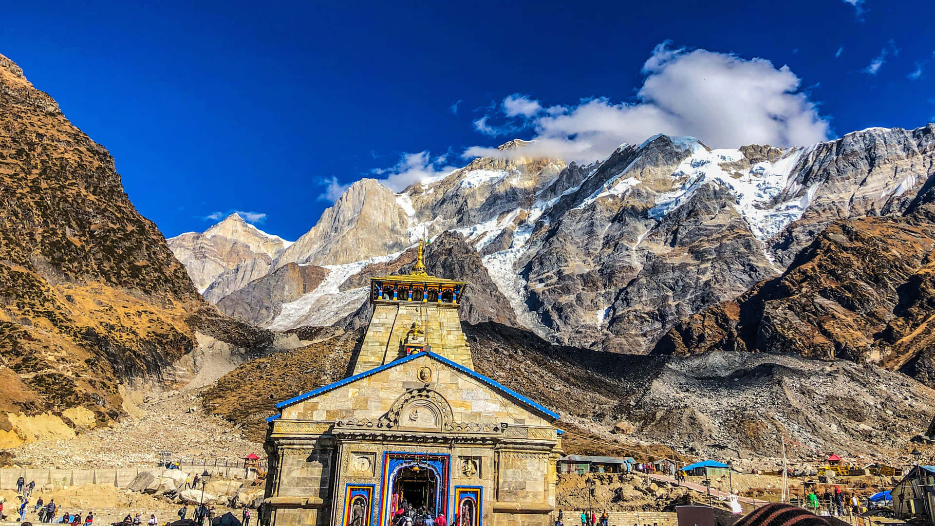 Besuchensie Das Berühmte Kedarnath, Um Die Wunderschöne Landschaft Des Himalaya Zu Bewundern.