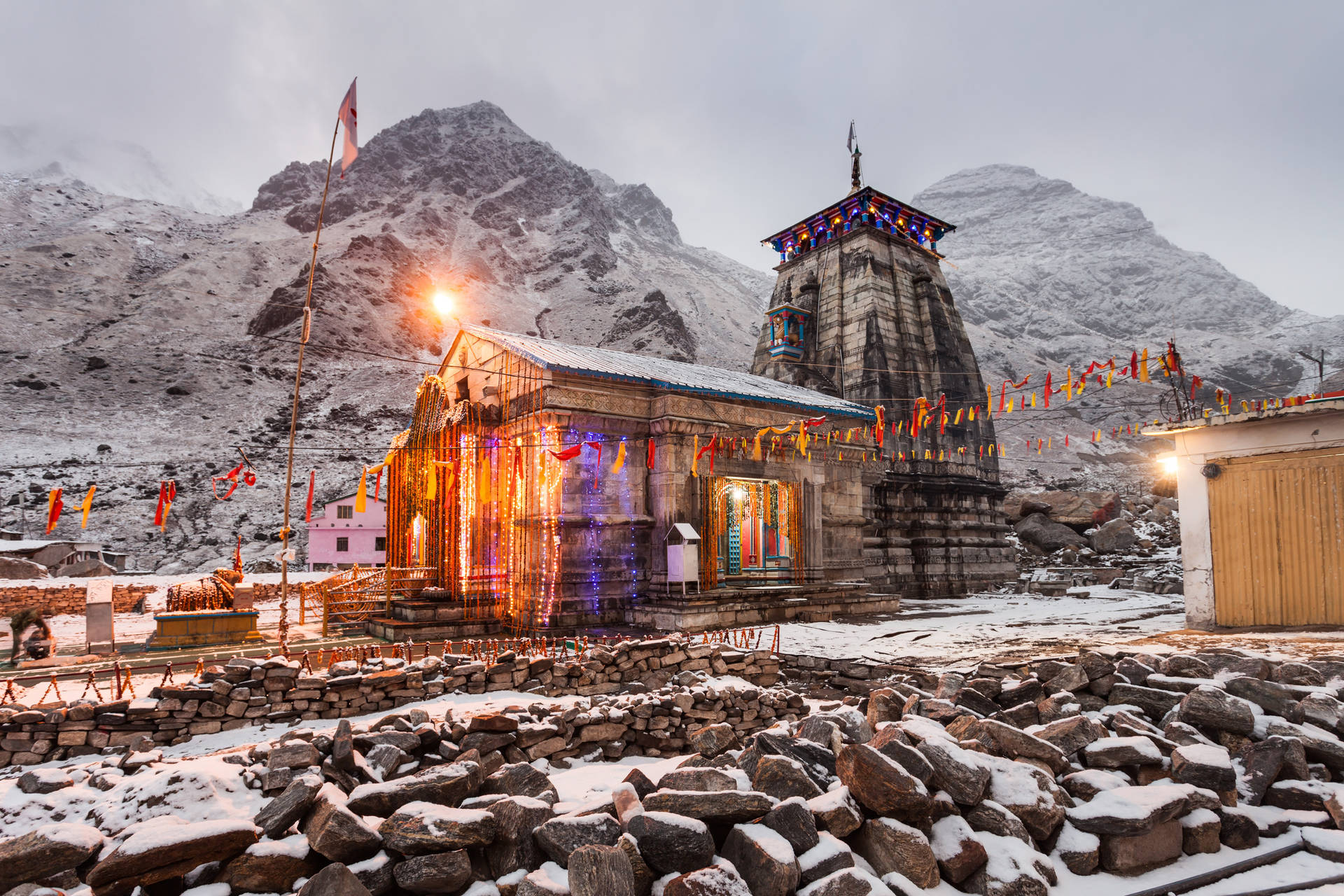 Kedarnath Temple At Winter 4K Wallpaper