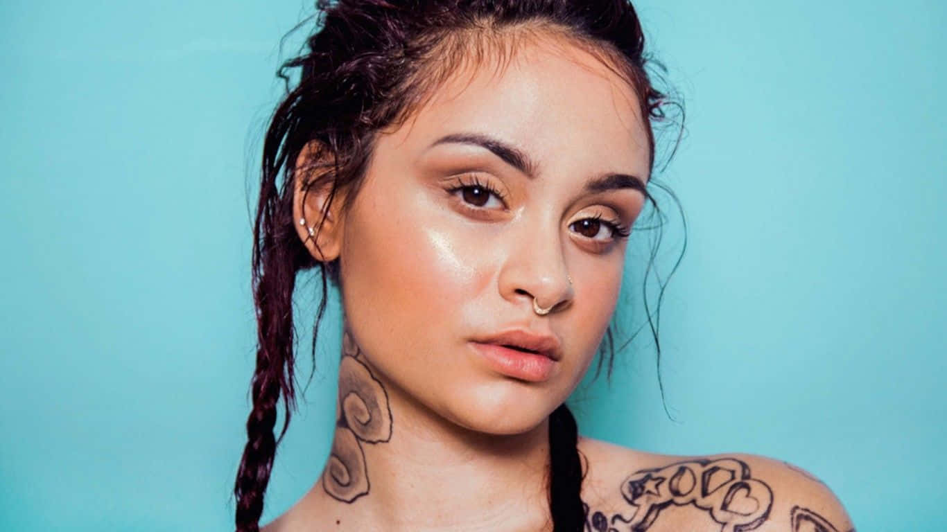 Superstar singer Kehlani once again dazzles us with her beautiful presence Wallpaper