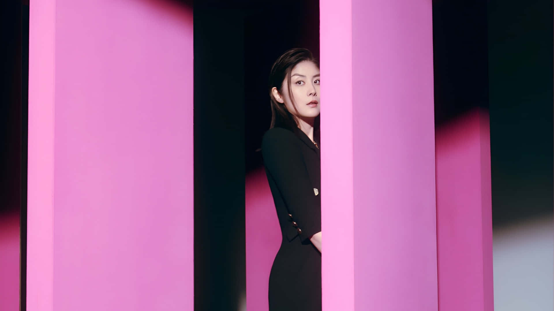 Retrato De Moda De Kelly Chen Fondo de pantalla