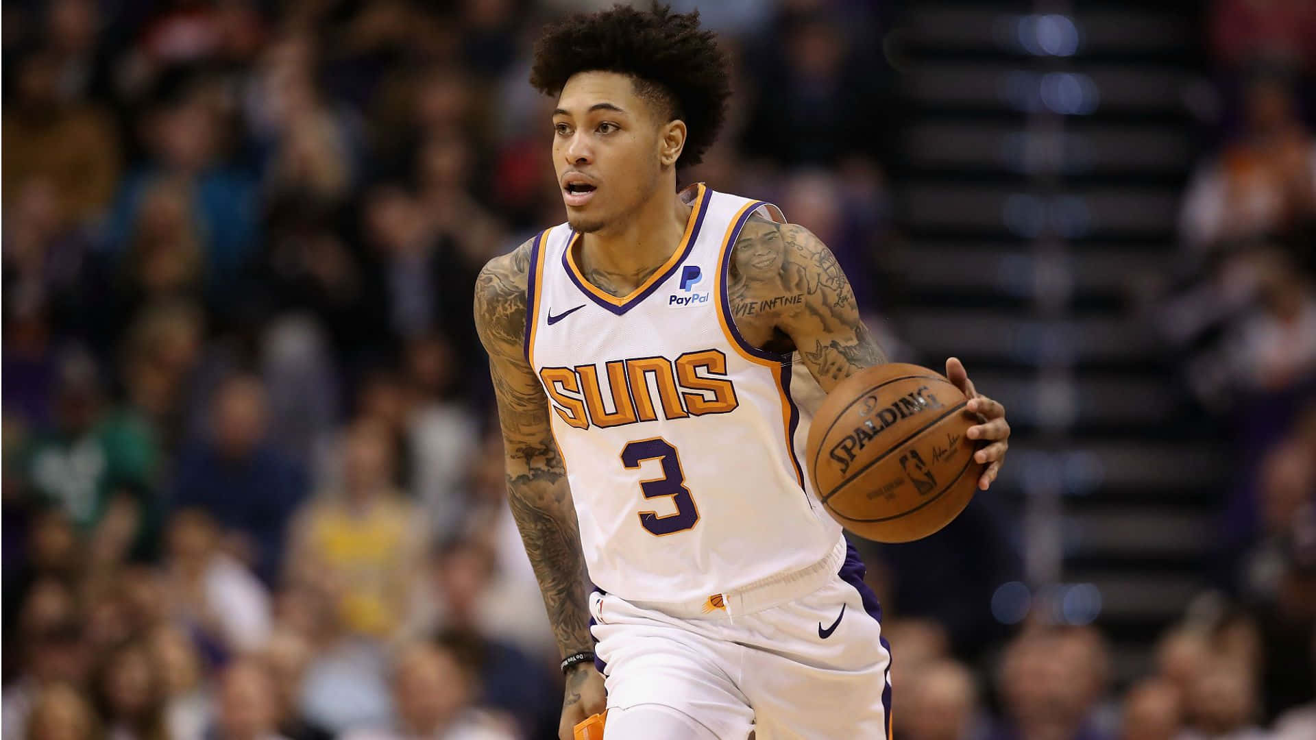 Download NBA Player Kelly Oubre Jr on the court Wallpaper