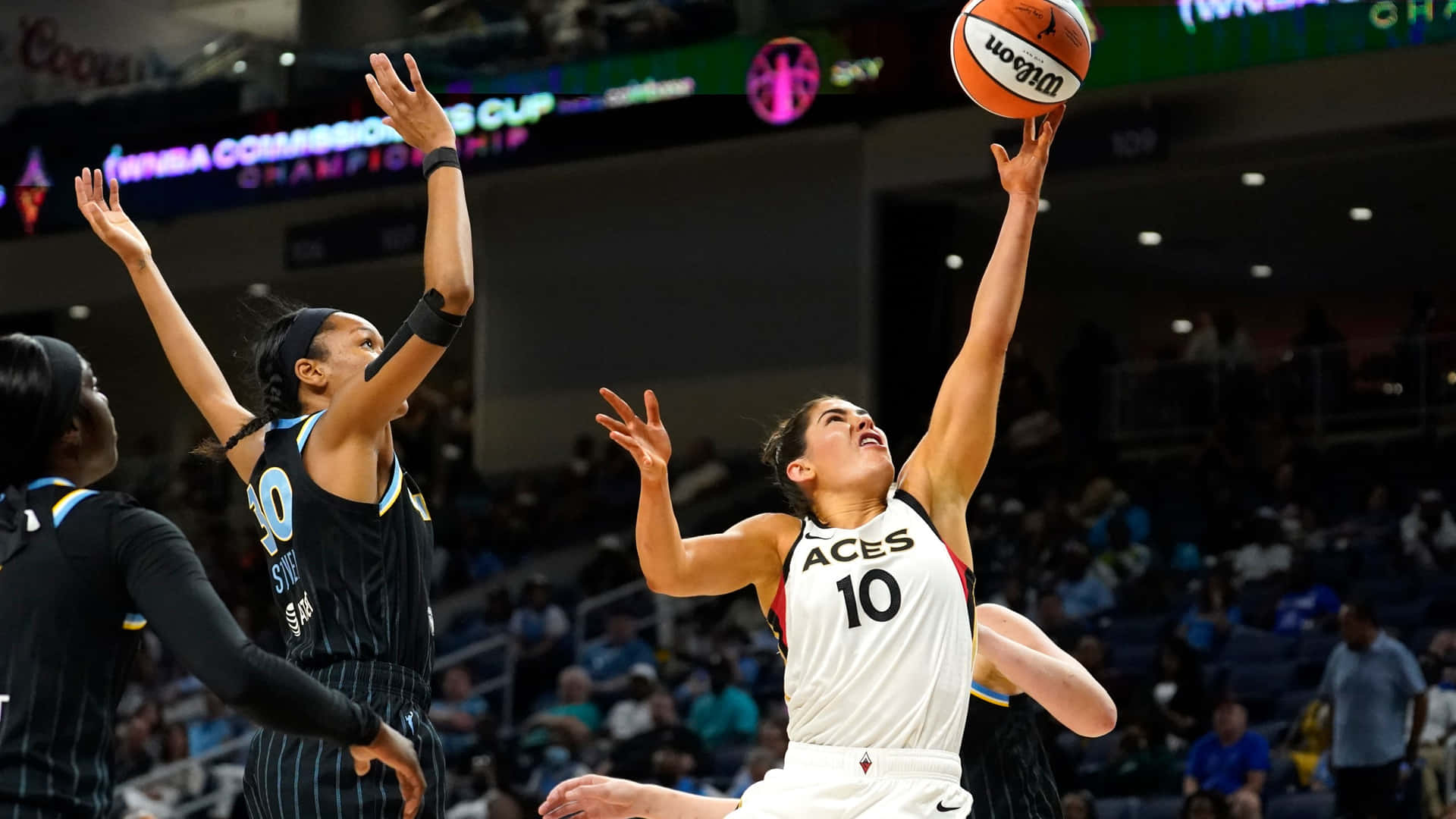 Kelsey Plum Basketball Action Shot Wallpaper