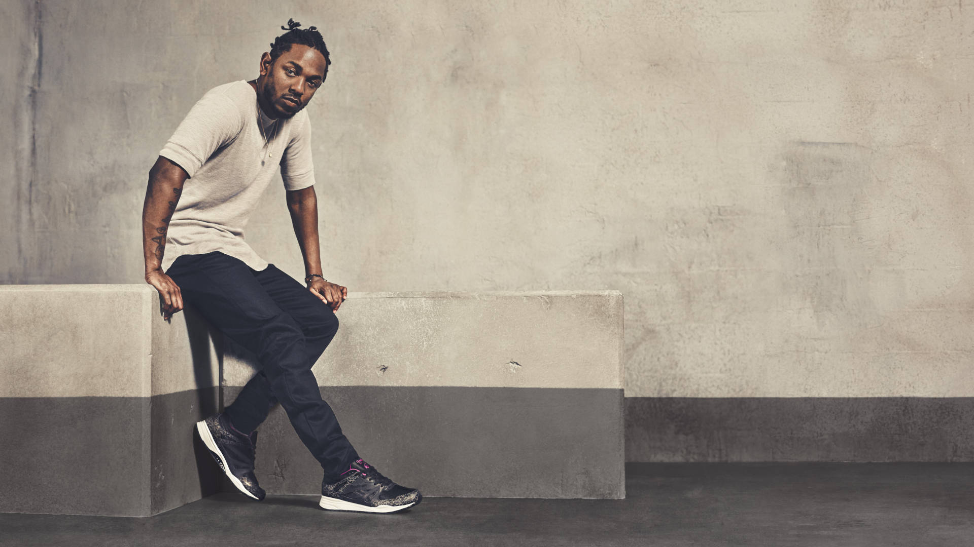 Kendrick Lamar In Photoshoot Background