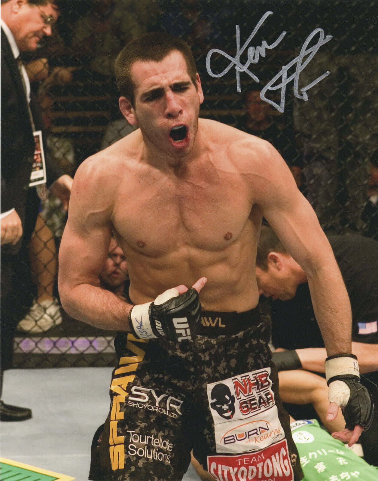 Kenny Florian Photograph With Signature Wallpaper