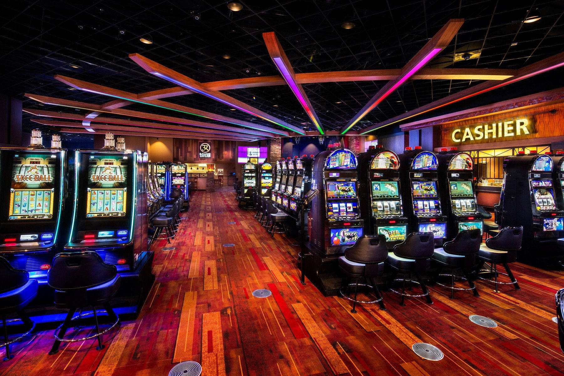 Keno Arcade Machines In Casino Wallpaper