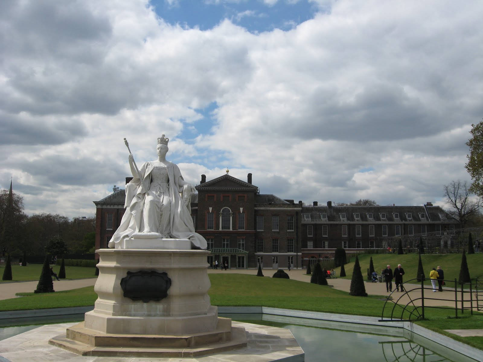 Kensington Palace With Tourists Picture