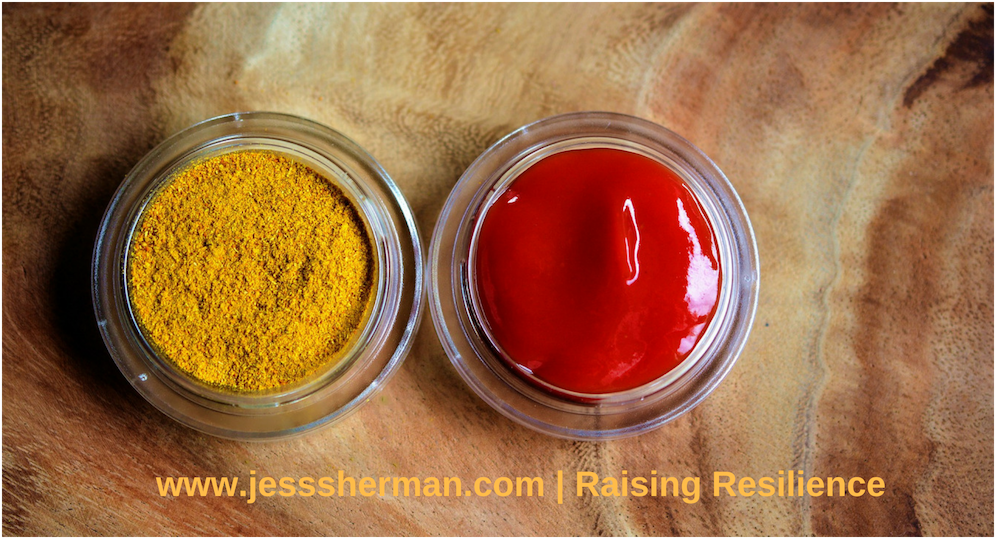 Ketchupand Curry Powder Condiments PNG