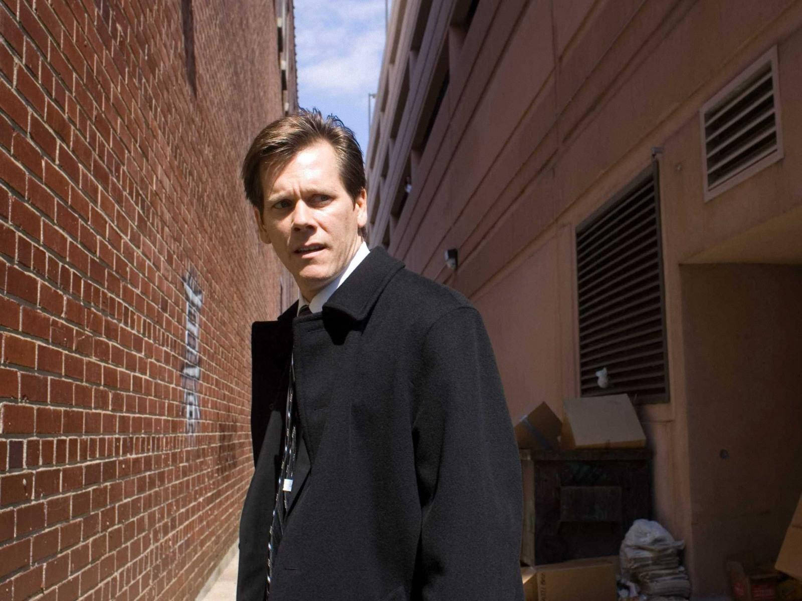Kevin Bacon Hollow Mand Wallpaper