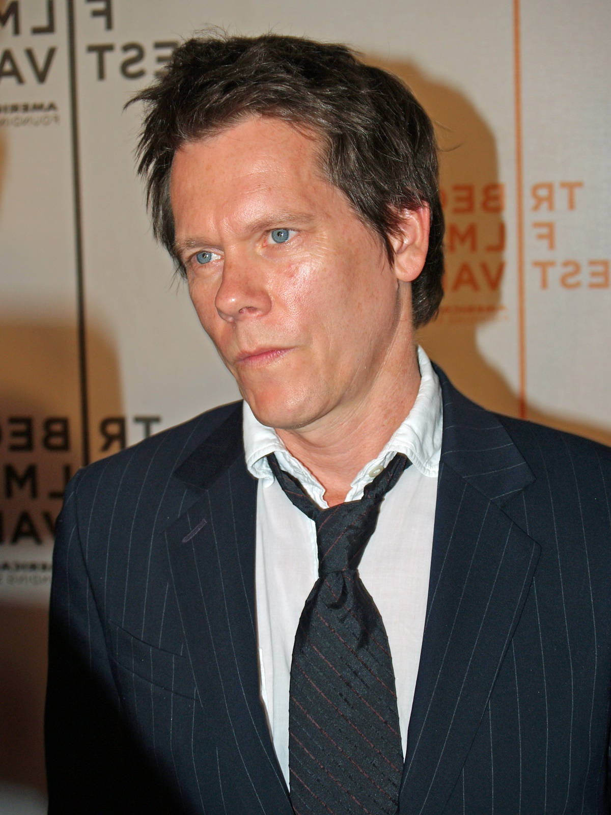 Portrait of Kevin Bacon, Renowned Film Actor Wallpaper
