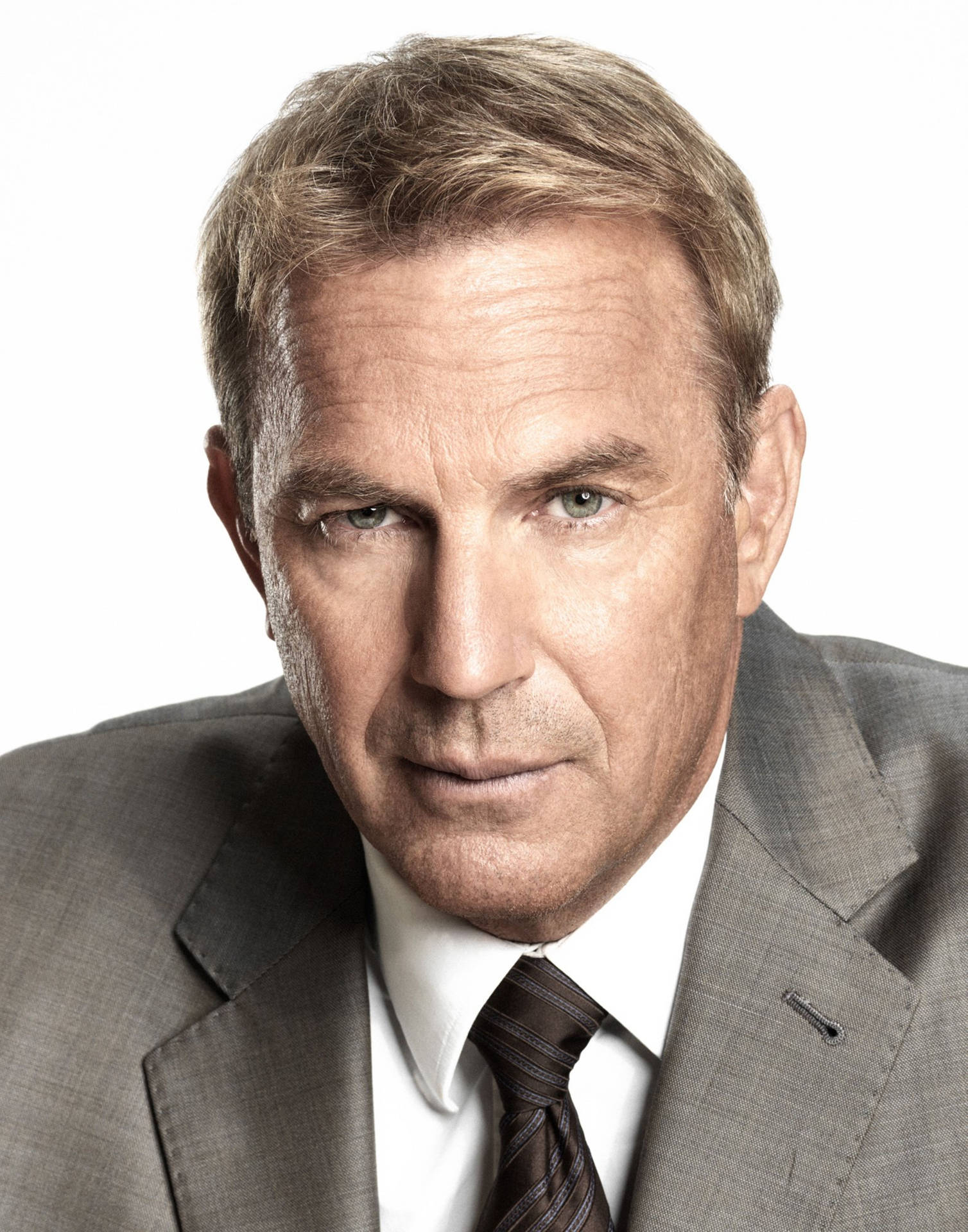 Kevin Costner In Suit And Tie Wallpaper