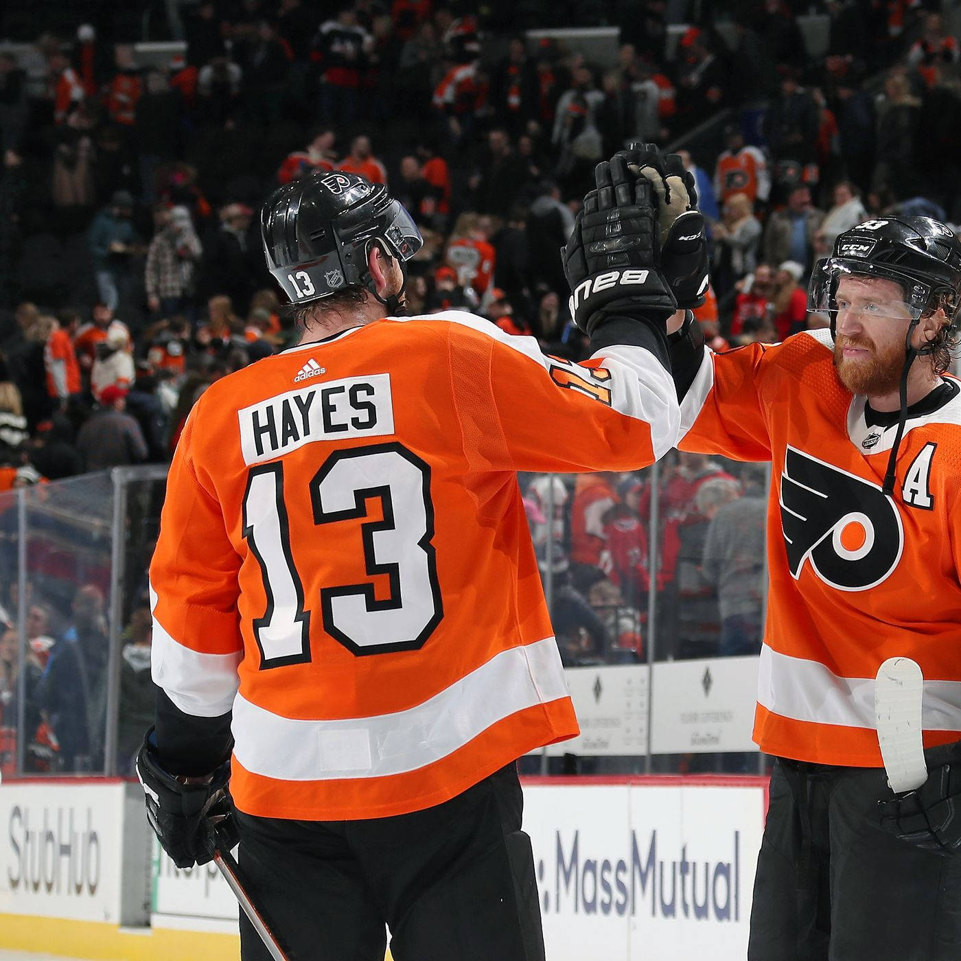 Kevin Hayes And Claude Giroux High Five Wallpaper