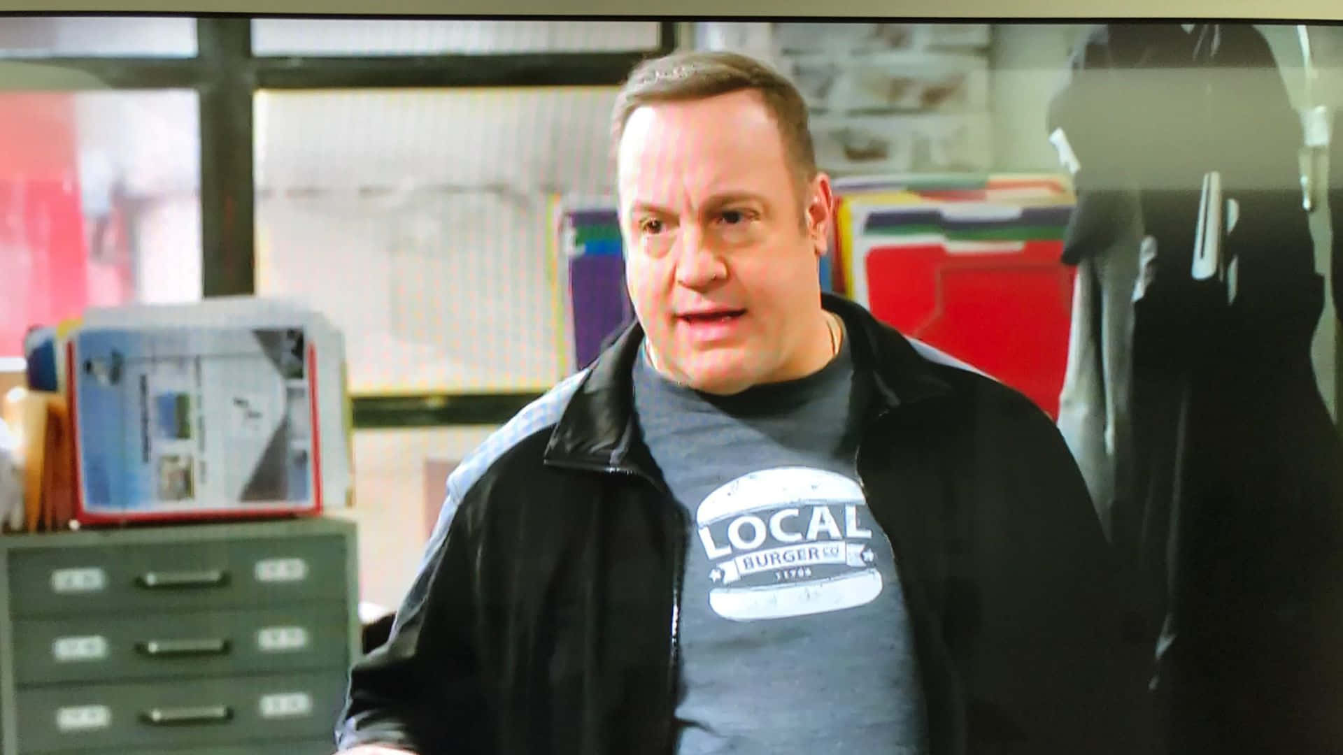 Kevin James in a Casual Look Wallpaper