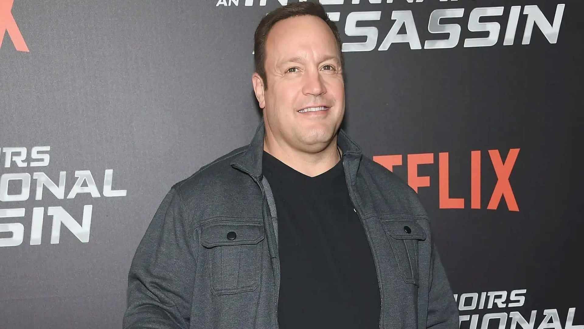 Actor and Comedian, Kevin James Wallpaper