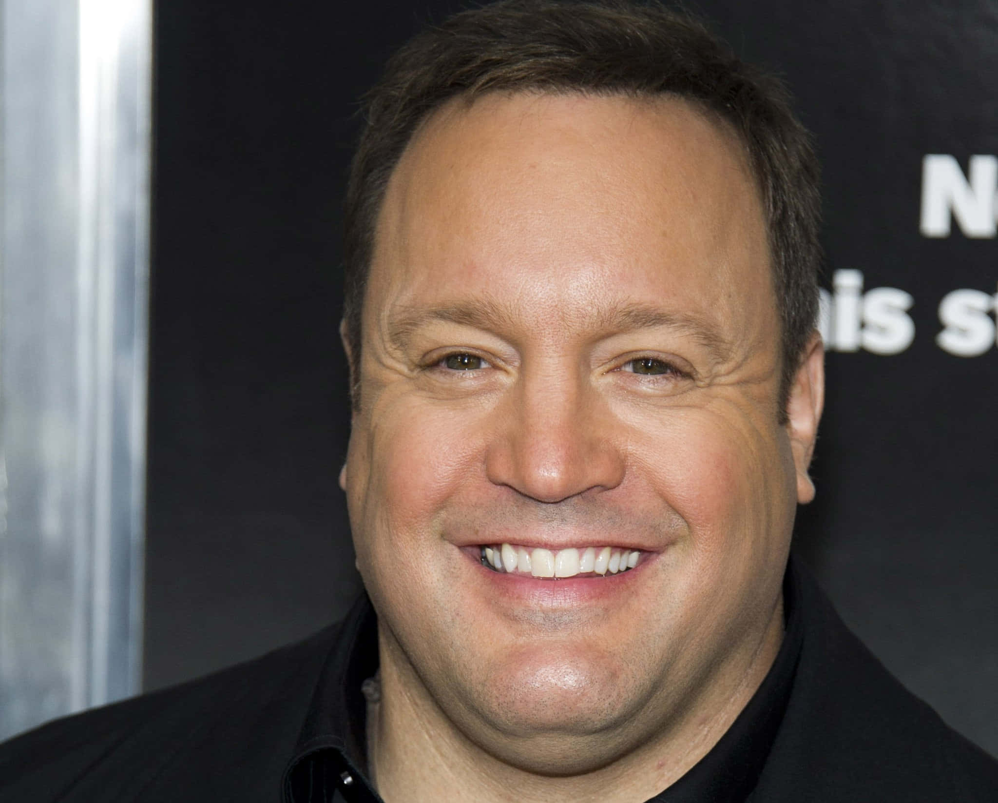 American actor and comedian Kevin James. Wallpaper