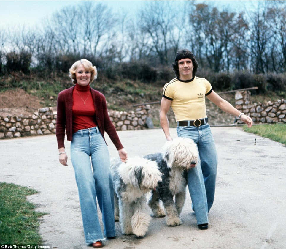 Kevin Keegan And Jean Keegan With Dogs Background