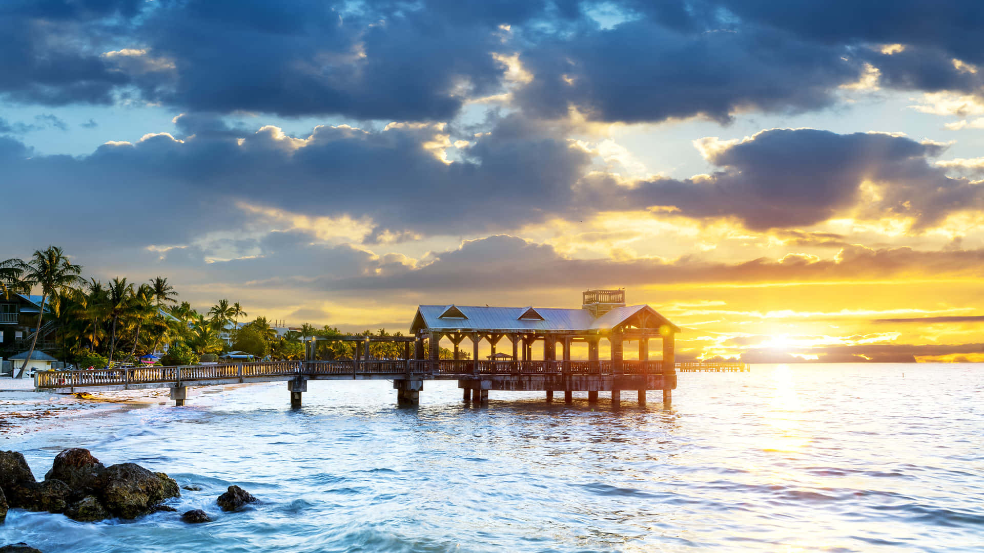 Soak up the local culture in the tropical breeze of Key West!