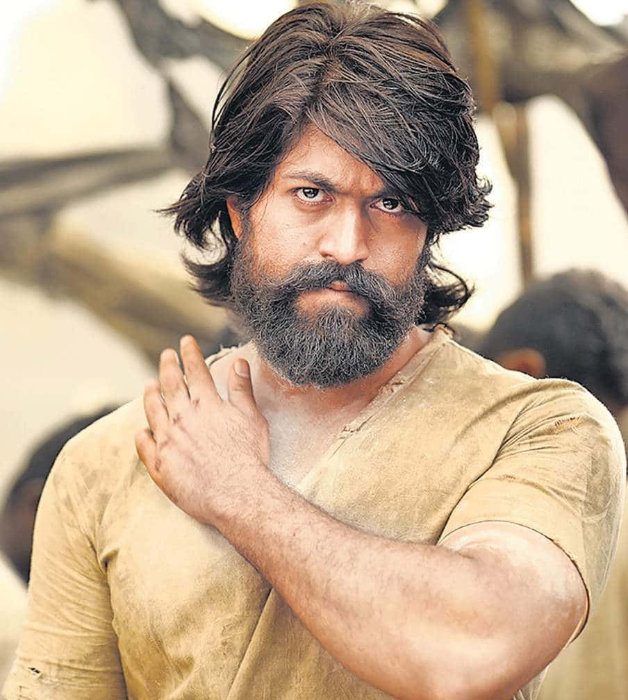 Yash and Sanjay Dutt's intense confrontation in KGF 2