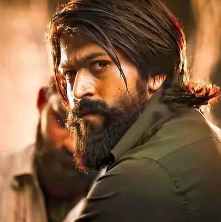 Rocky Bhai in KGF Chapter 2 - Intense Action Scene