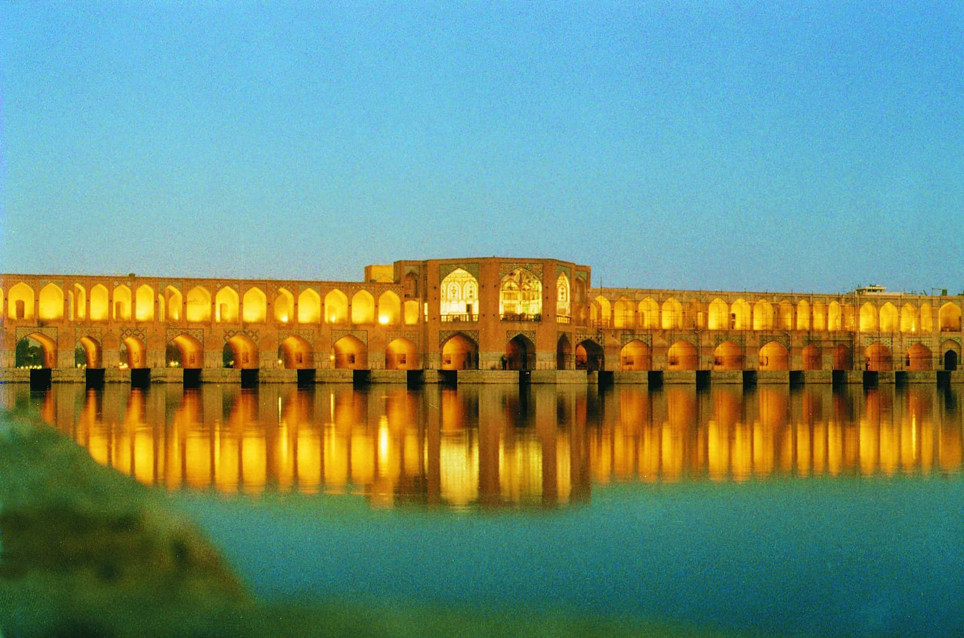 Khaju Bridge Isfahan Lights Wallpaper