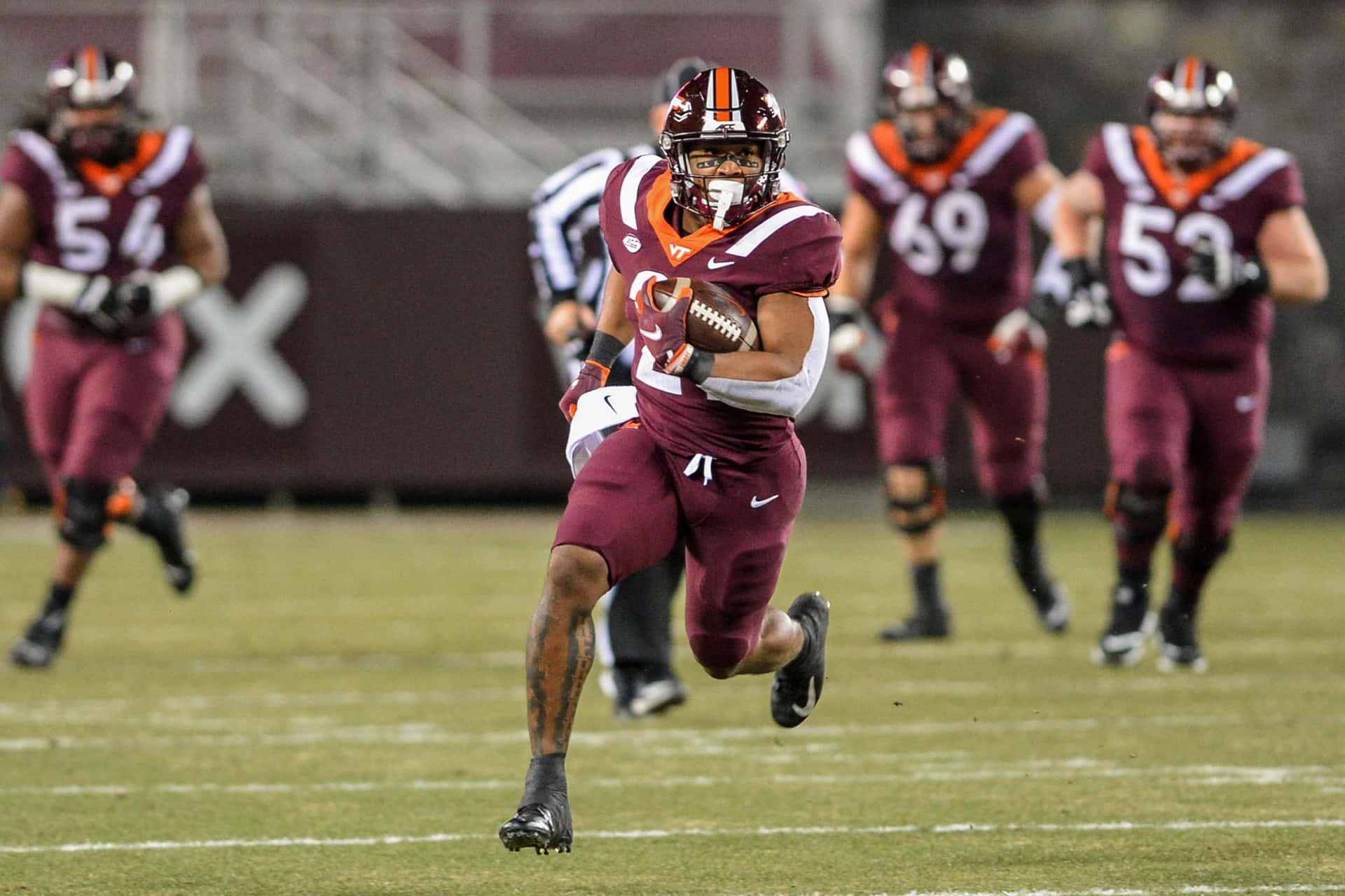 Khalil Herbert Virginia Tech Football Action Wallpaper