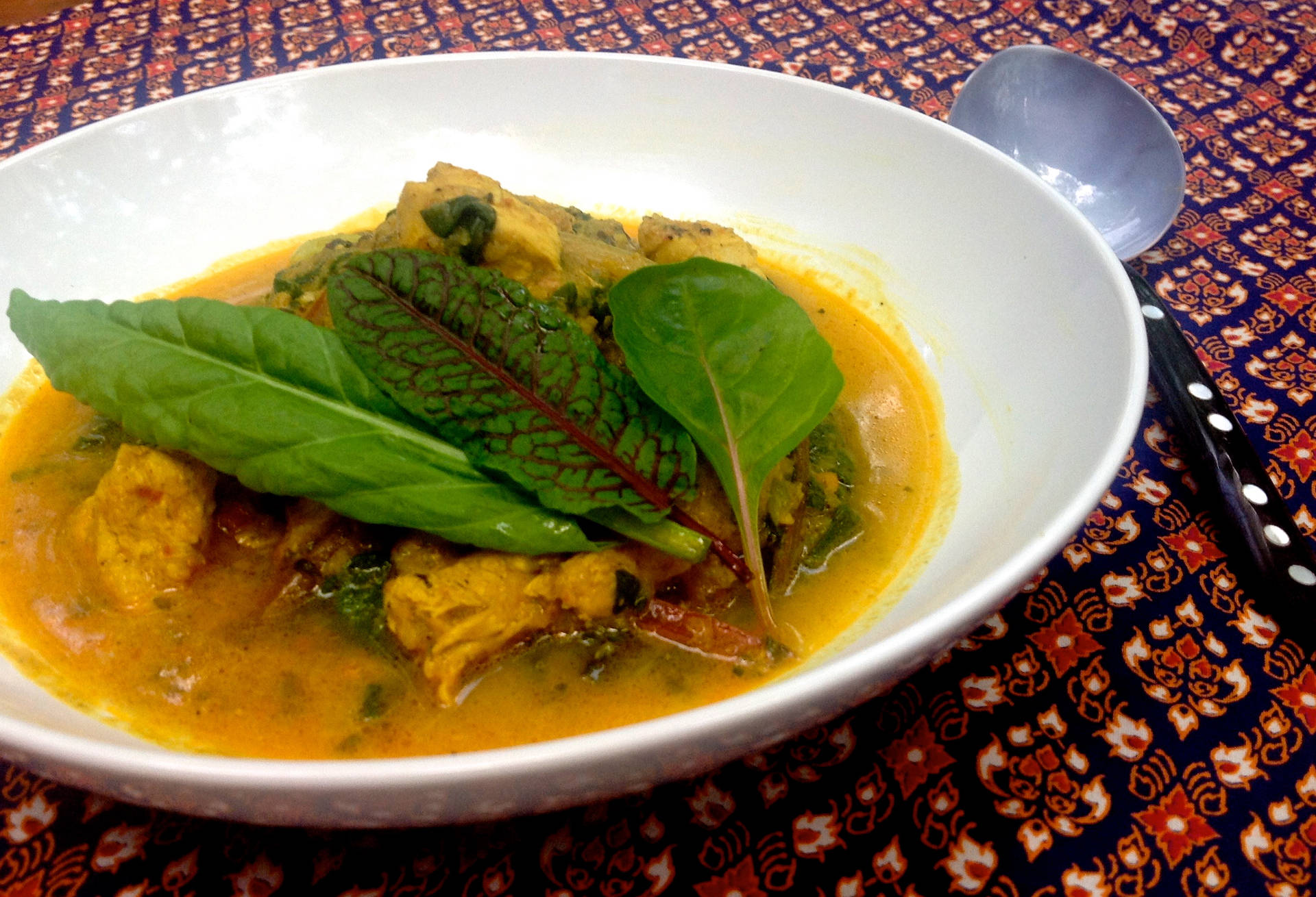 Delicious Khmer Chicken Thai Curry with Sorrel Wallpaper